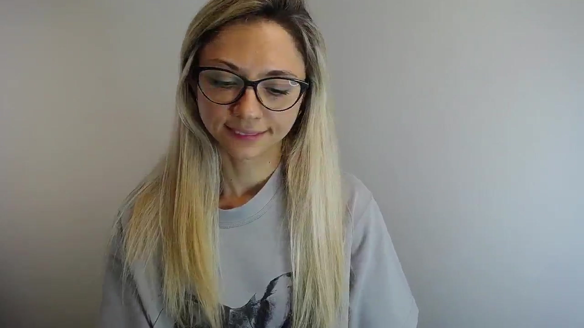Gallery image thumbnail from Sunshine_alis's myfreecams stream on, 05/25/2024, 12:39 image 19 of 20