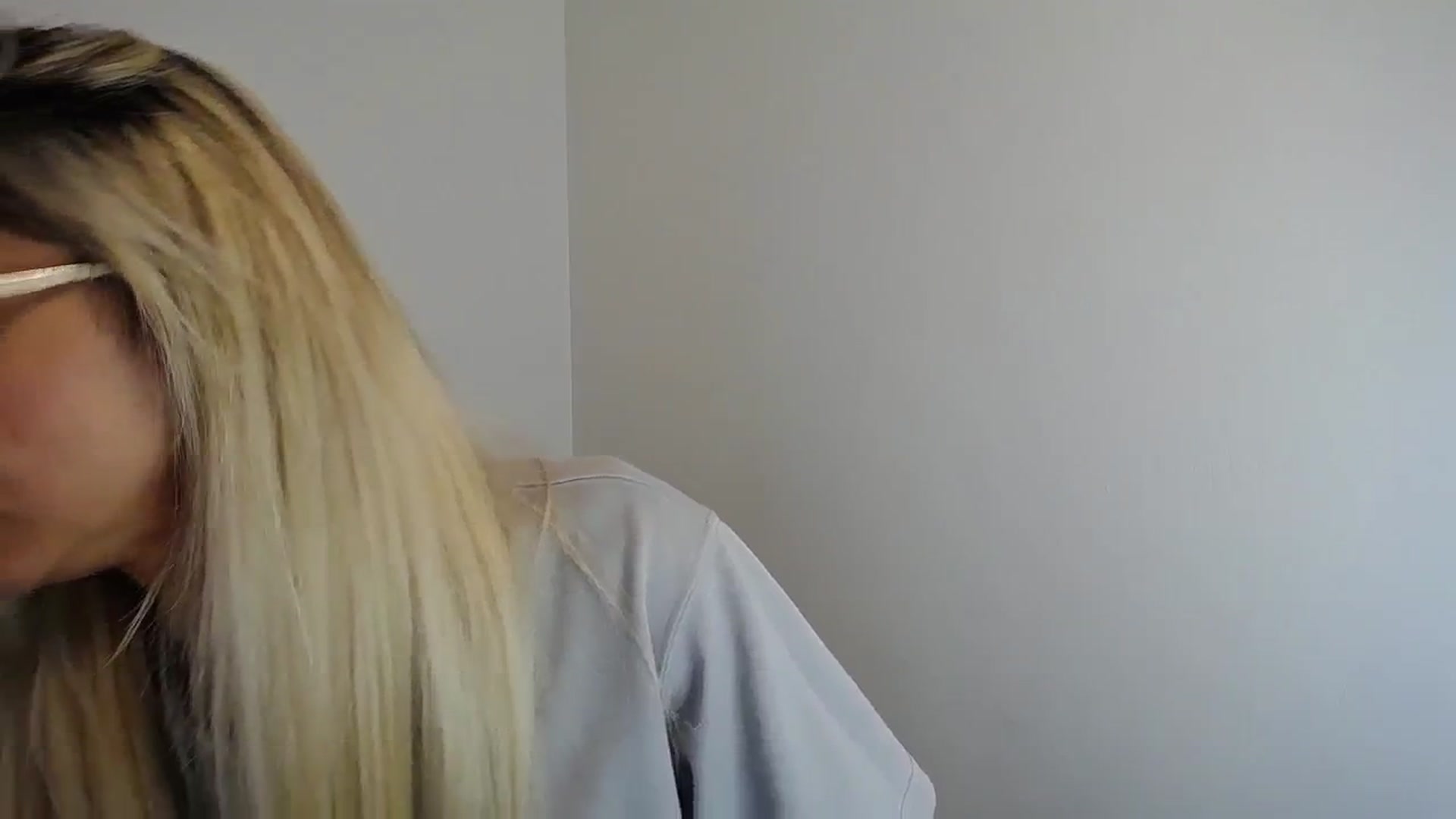 Gallery image thumbnail from Sunshine_alis's myfreecams stream on, 05/25/2024, 12:39 image 16 of 20