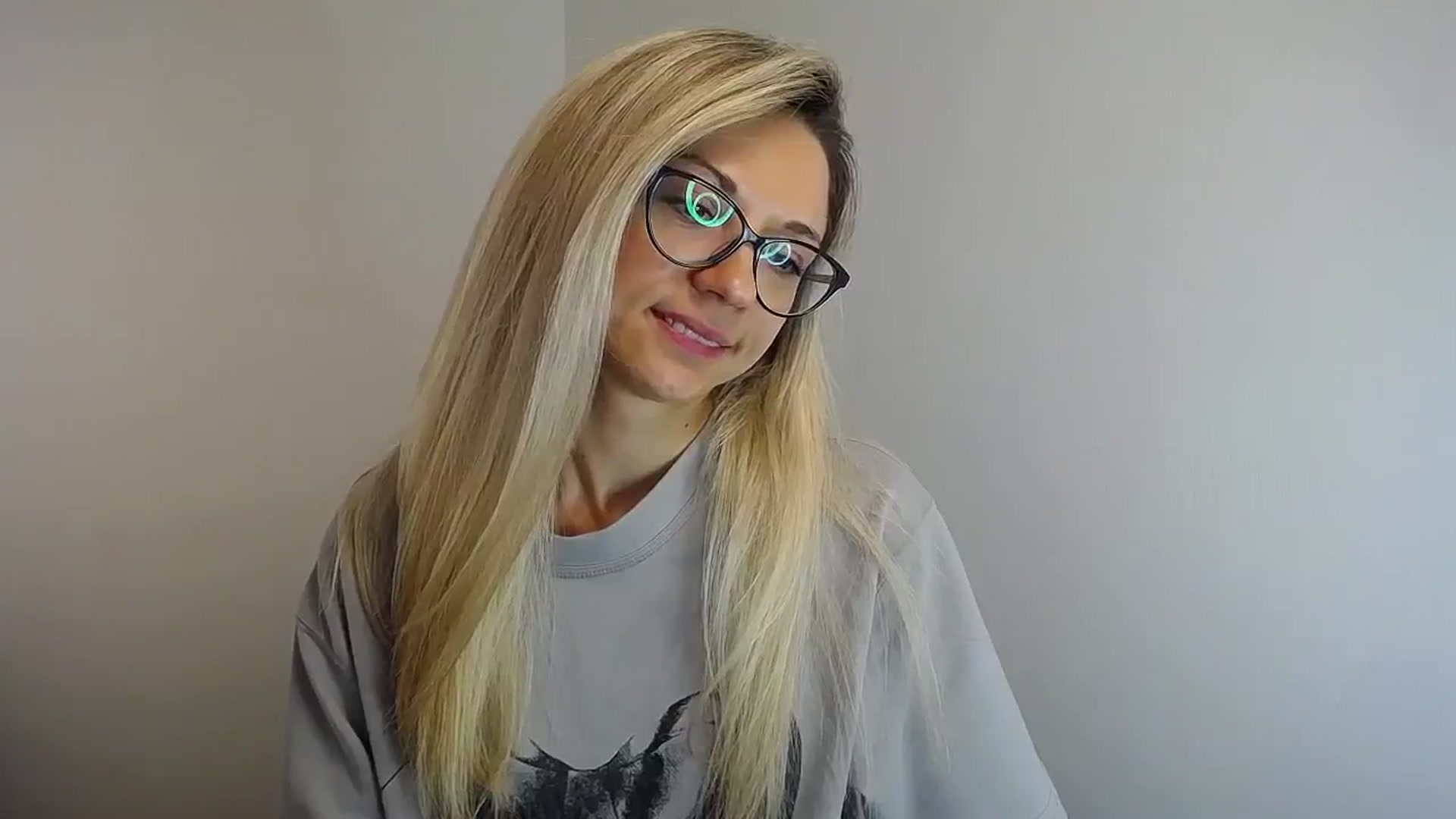 Gallery image thumbnail from Sunshine_alis's myfreecams stream on, 05/25/2024, 12:39 image 12 of 20