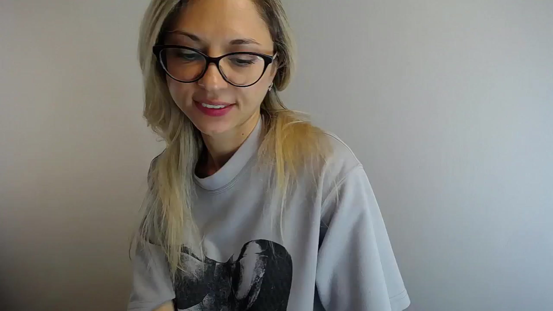 Gallery image thumbnail from Sunshine_alis's myfreecams stream on, 05/25/2024, 12:39 image 1 of 20