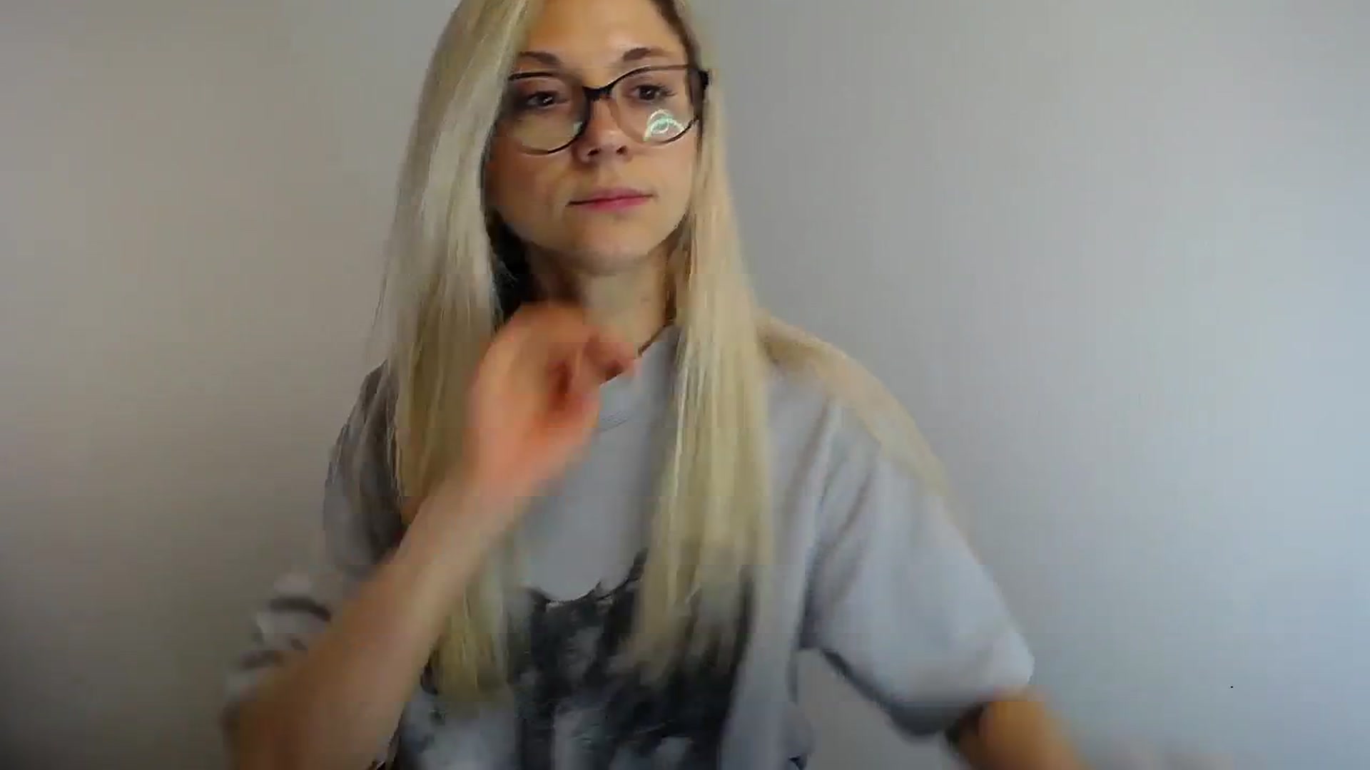 Gallery image thumbnail from Sunshine_alis's myfreecams stream on, 05/25/2024, 12:39 image 5 of 20
