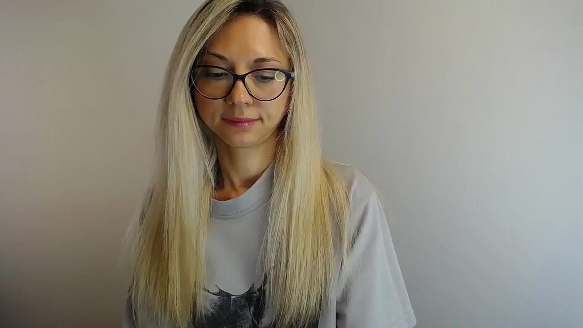 Gallery image thumbnail from Sunshine_alis's myfreecams stream on, 05/25/2024, 13:18 image 13 of 20
