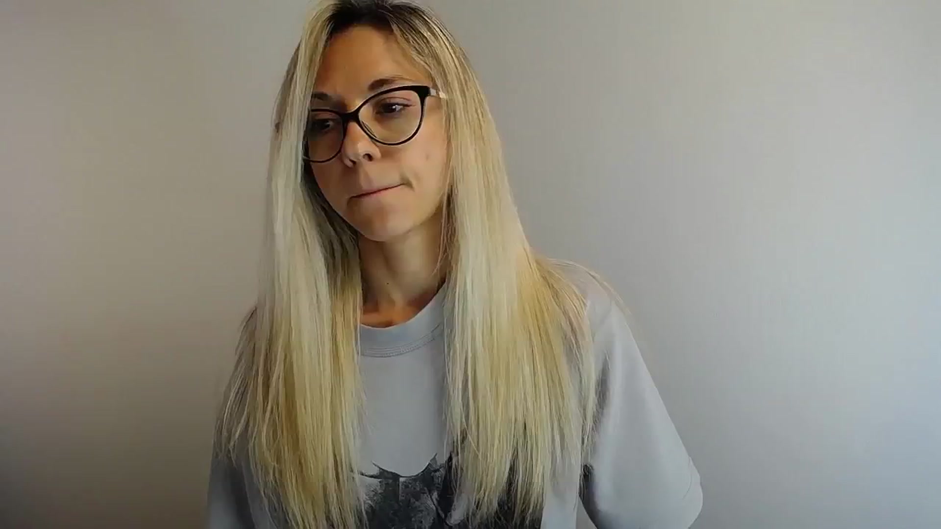Gallery image thumbnail from Sunshine_alis's myfreecams stream on, 05/25/2024, 13:18 image 10 of 20