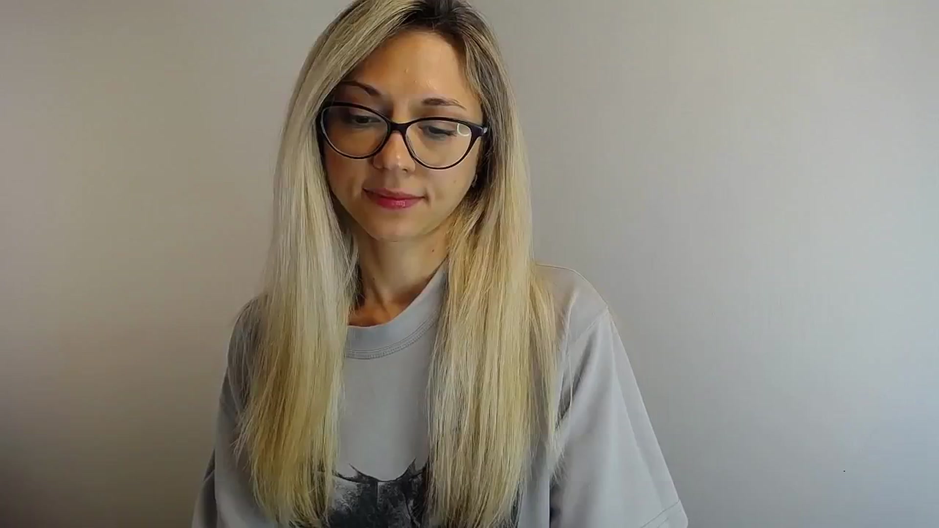 Gallery image thumbnail from Sunshine_alis's myfreecams stream on, 05/25/2024, 13:18 image 16 of 20