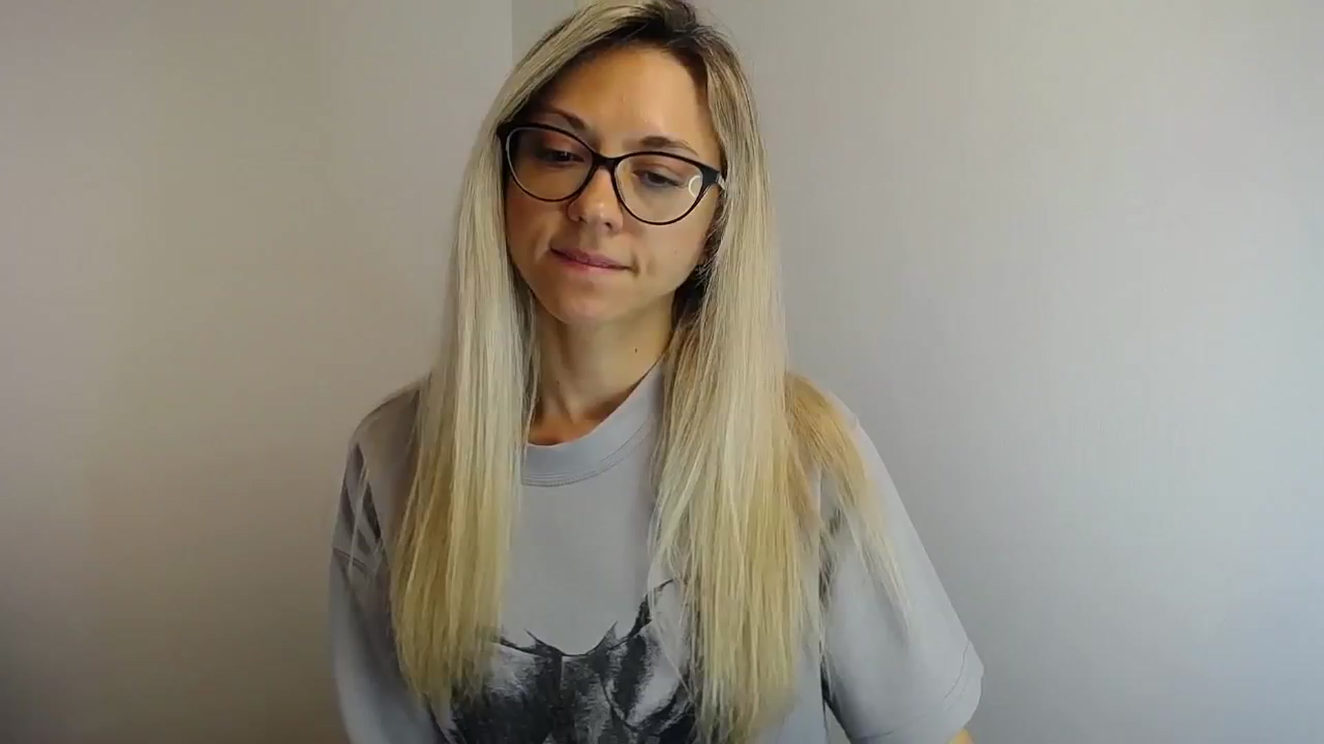 Gallery image thumbnail from Sunshine_alis's myfreecams stream on, 05/25/2024, 13:18 image 7 of 20