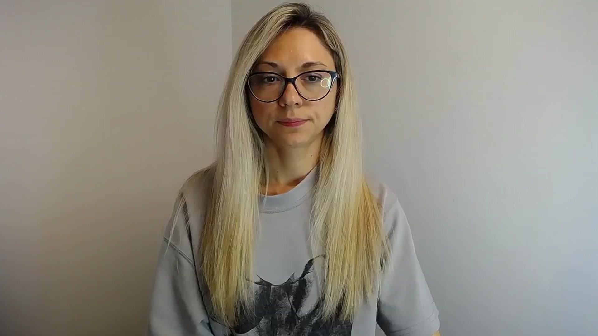 Gallery image thumbnail from Sunshine_alis's myfreecams stream on, 05/25/2024, 13:18 image 6 of 20