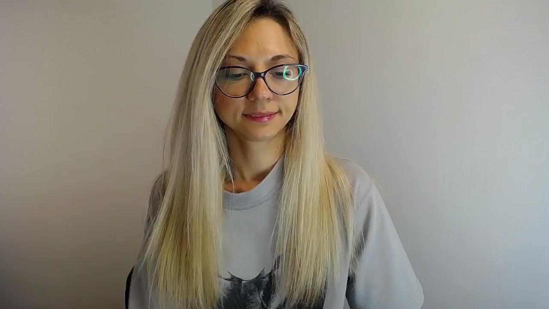 Gallery image thumbnail from Sunshine_alis's myfreecams stream on, 05/25/2024, 13:18 image 14 of 20