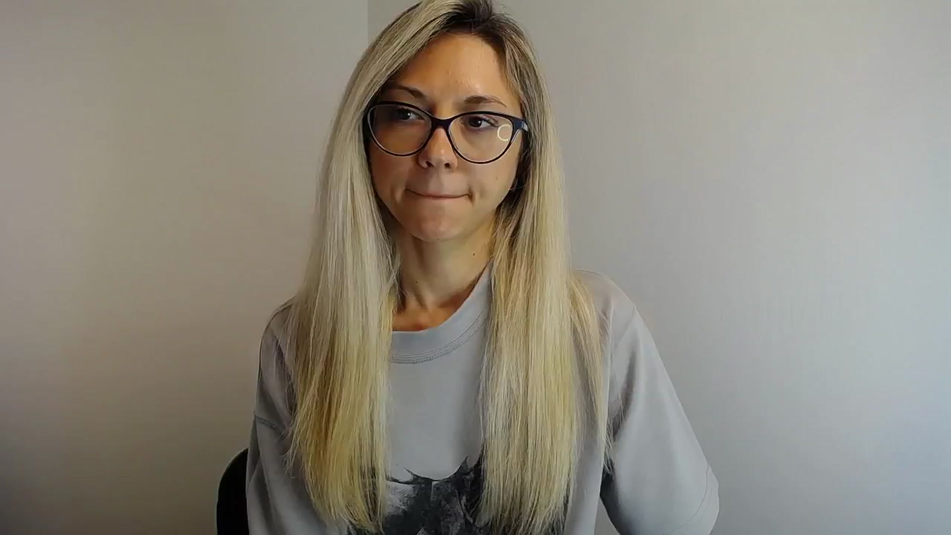 Gallery image thumbnail from Sunshine_alis's myfreecams stream on, 05/25/2024, 13:18 image 17 of 20