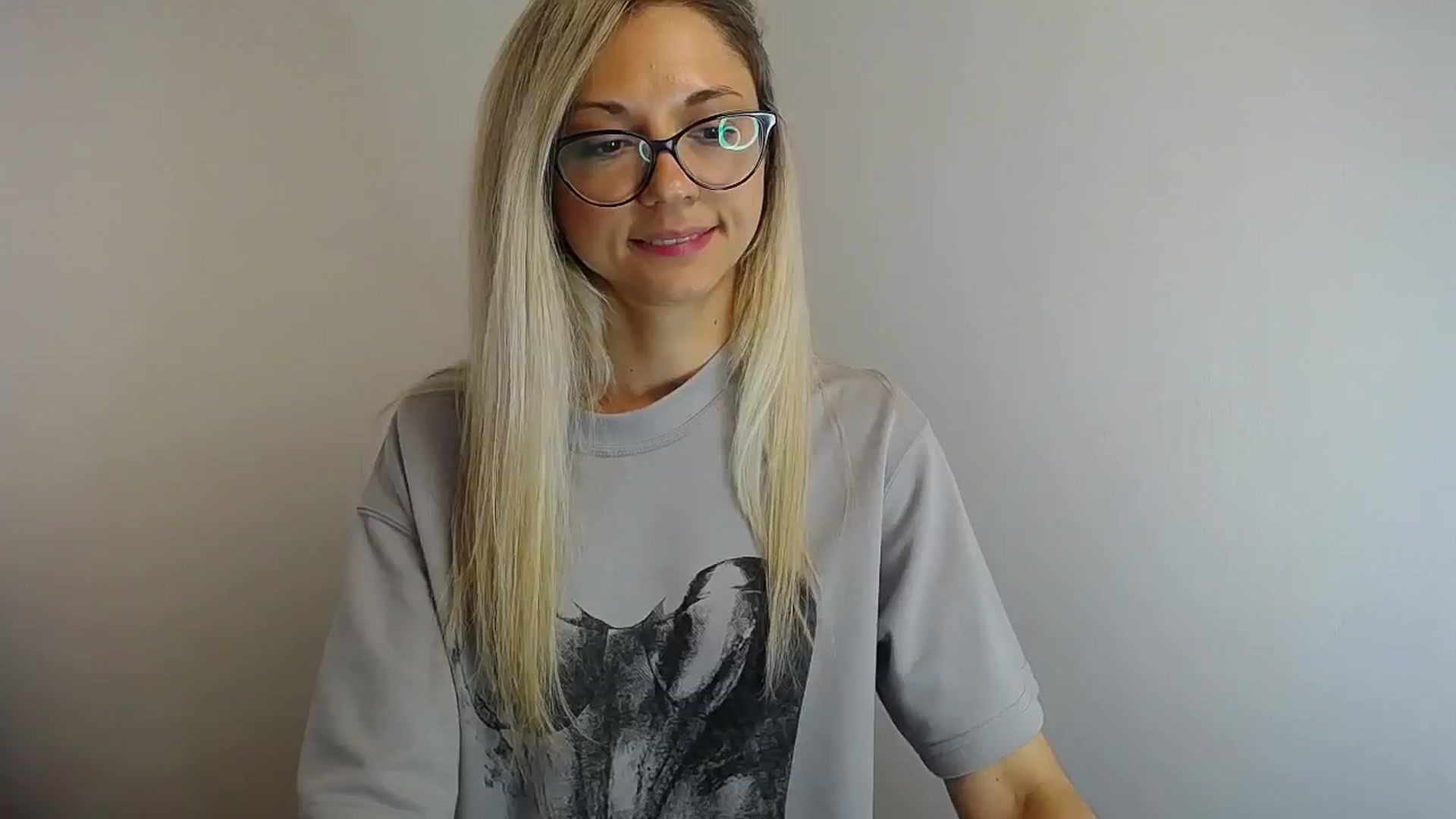 Gallery image thumbnail from Sunshine_alis's myfreecams stream on, 05/25/2024, 14:11 image 4 of 20