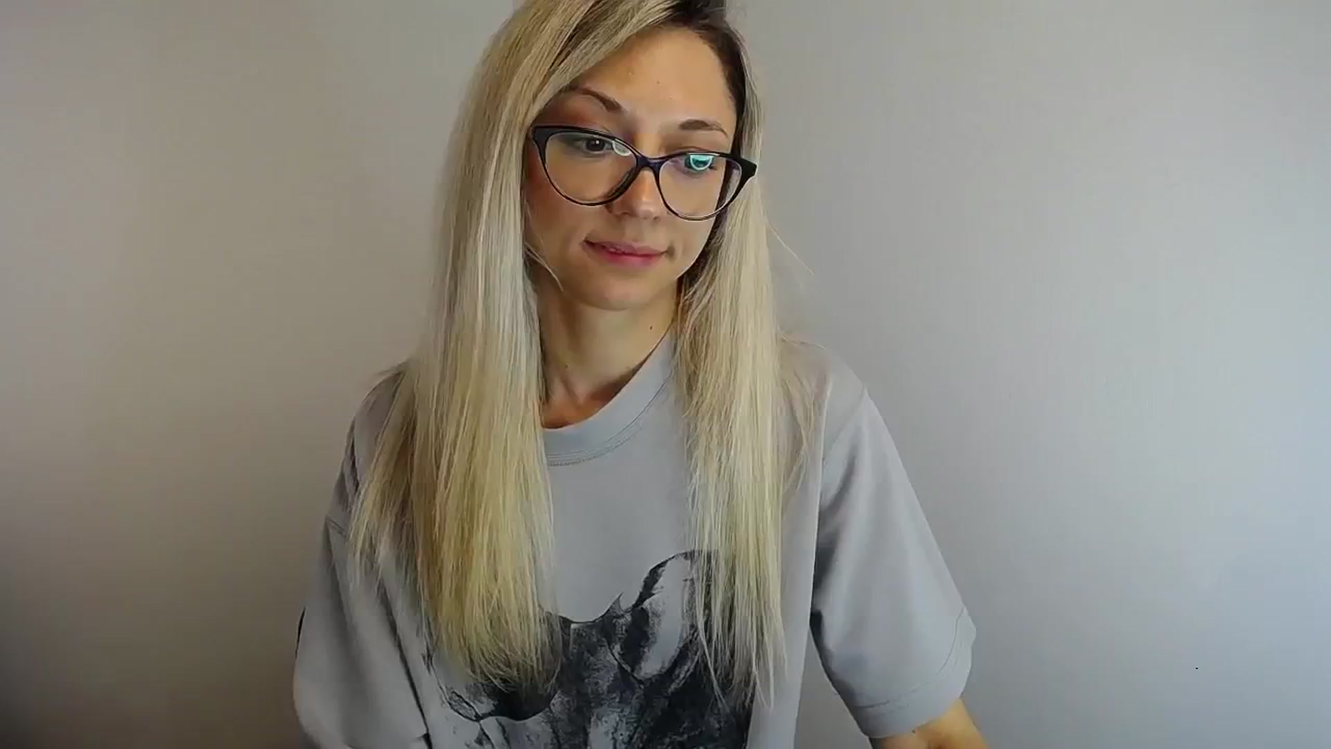 Gallery image thumbnail from Sunshine_alis's myfreecams stream on, 05/25/2024, 14:11 image 16 of 20