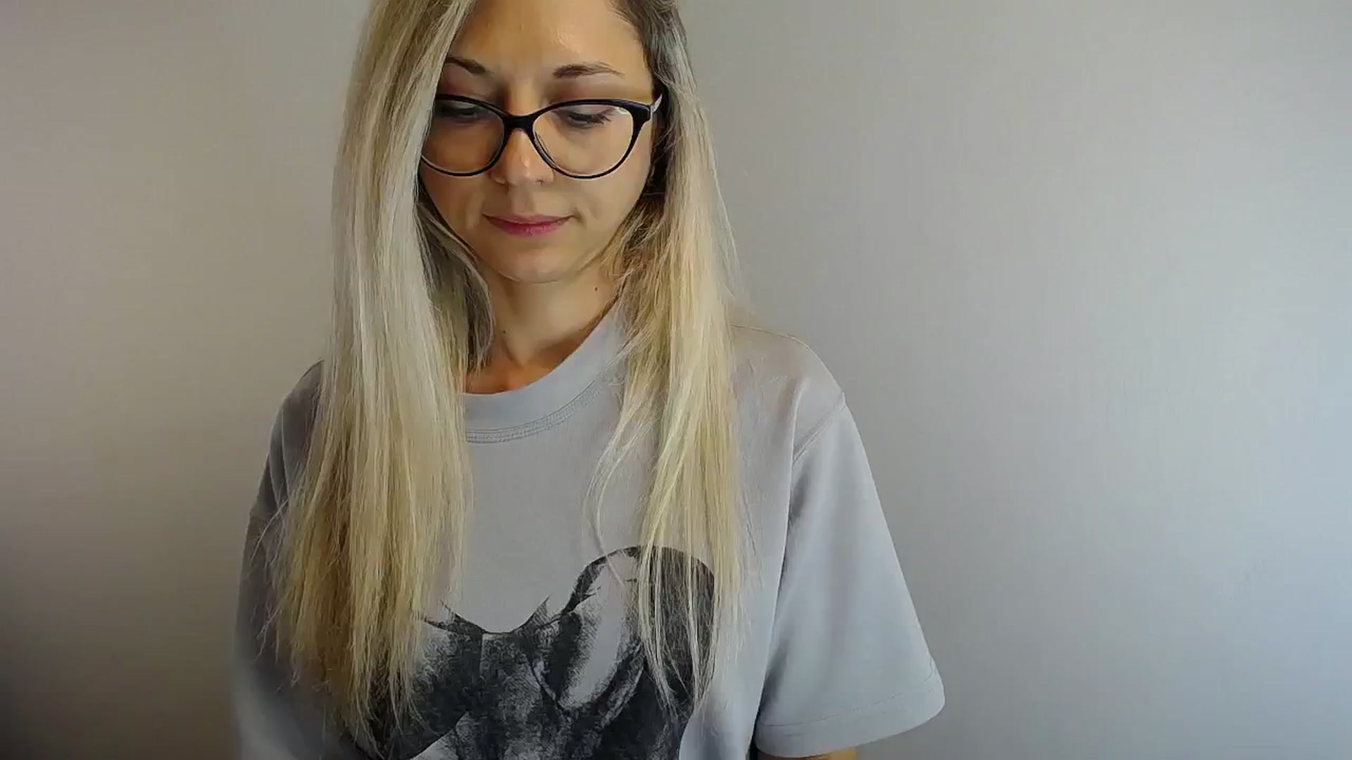 Gallery image thumbnail from Sunshine_alis's myfreecams stream on, 05/25/2024, 14:11 image 9 of 20