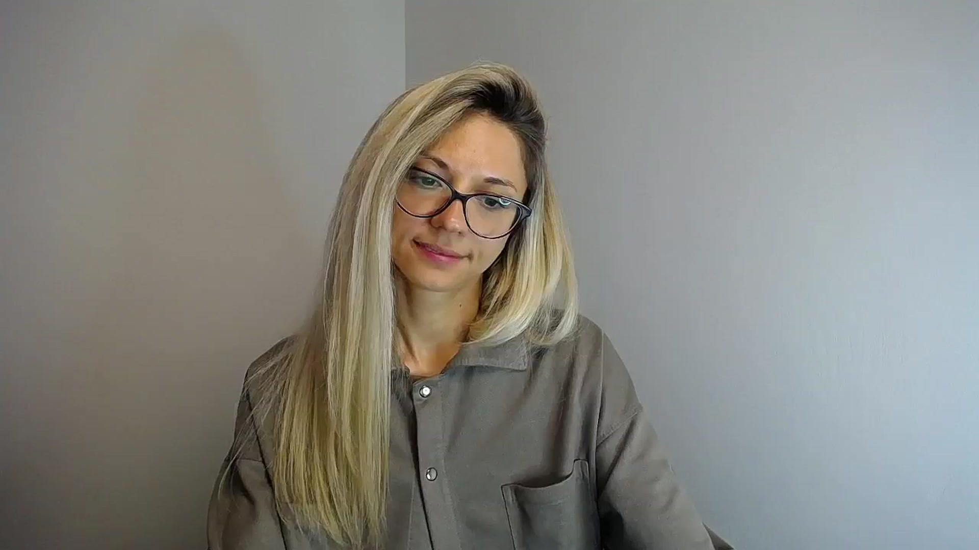 Gallery image thumbnail from Sunshine_alis's myfreecams stream on, 05/28/2024, 13:09 image 4 of 20