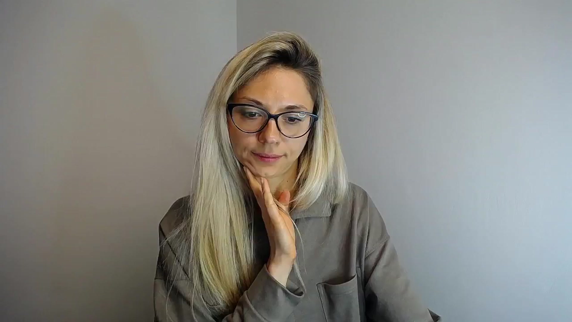 Gallery image thumbnail from Sunshine_alis's myfreecams stream on, 05/28/2024, 13:09 image 6 of 20