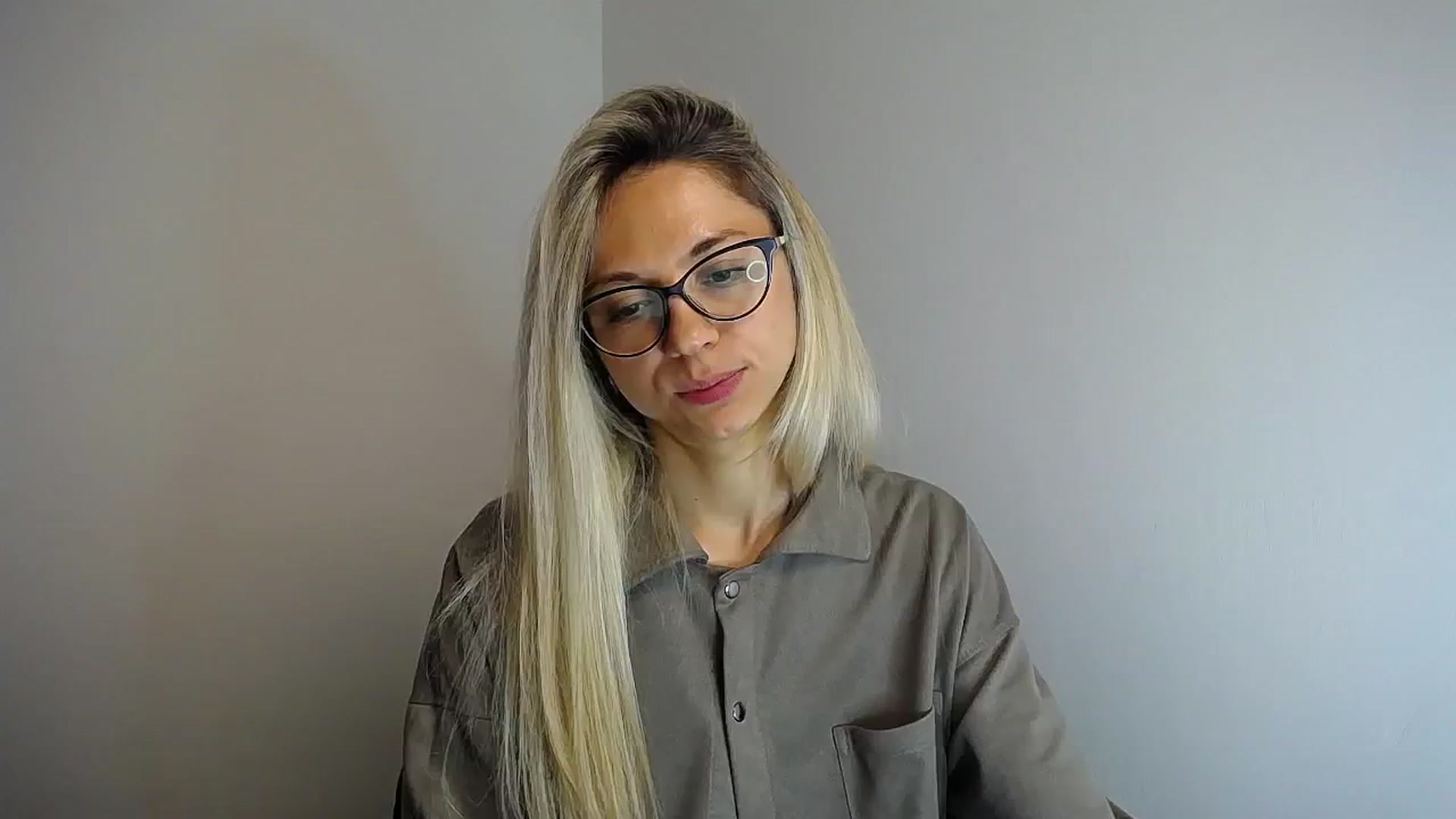 Gallery image thumbnail from Sunshine_alis's myfreecams stream on, 05/28/2024, 13:09 image 3 of 20