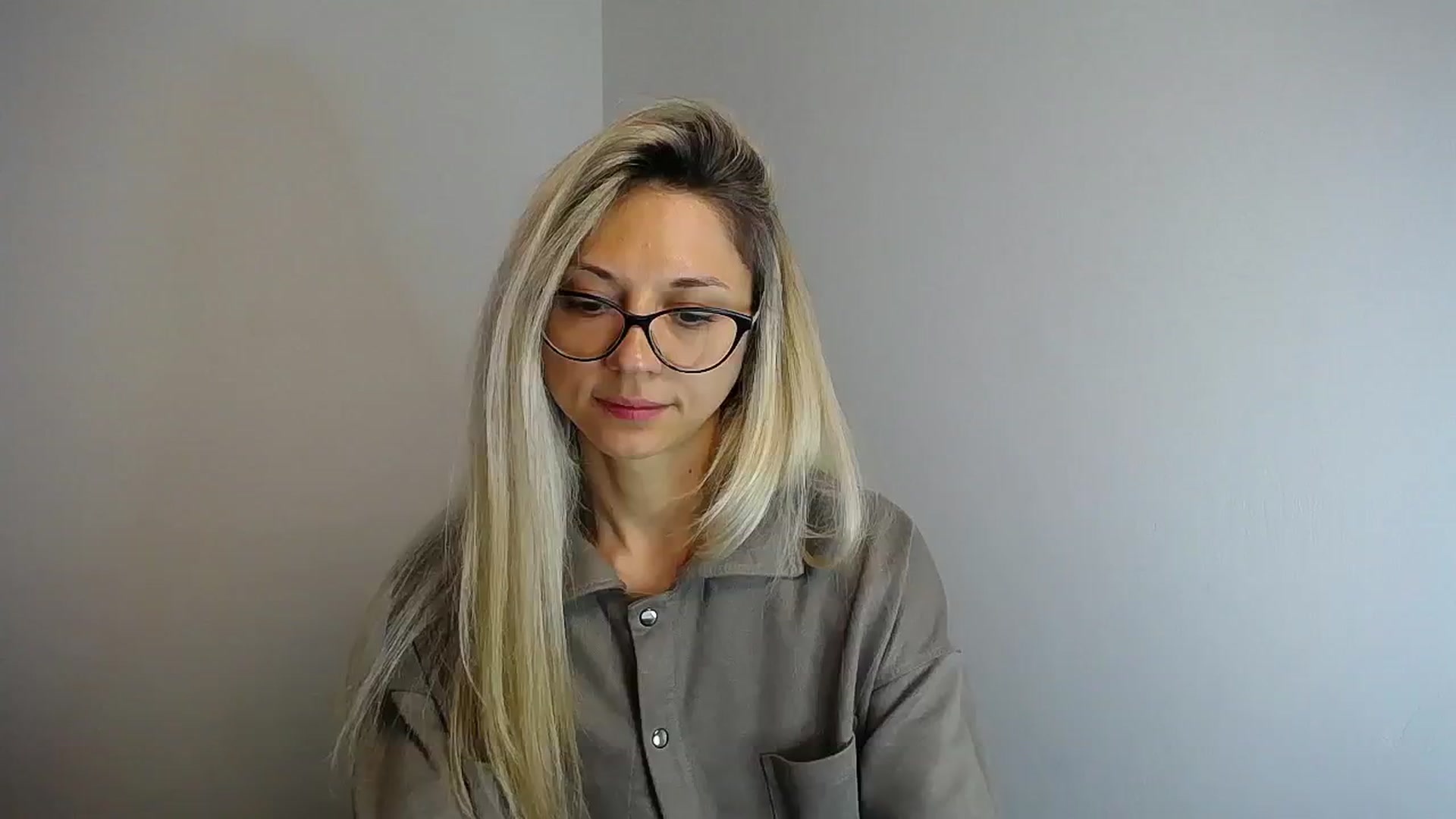 Gallery image thumbnail from Sunshine_alis's myfreecams stream on, 05/28/2024, 13:09 image 14 of 20