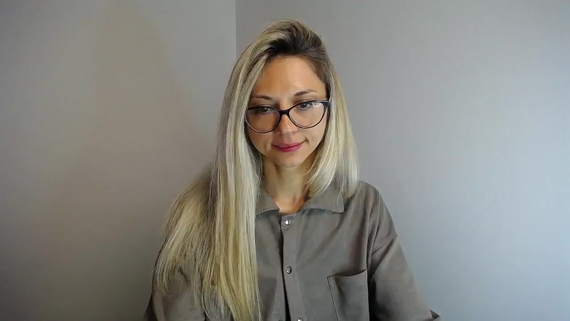 Gallery image thumbnail from Sunshine_alis's myfreecams stream on, 05/28/2024, 13:09 image 8 of 20