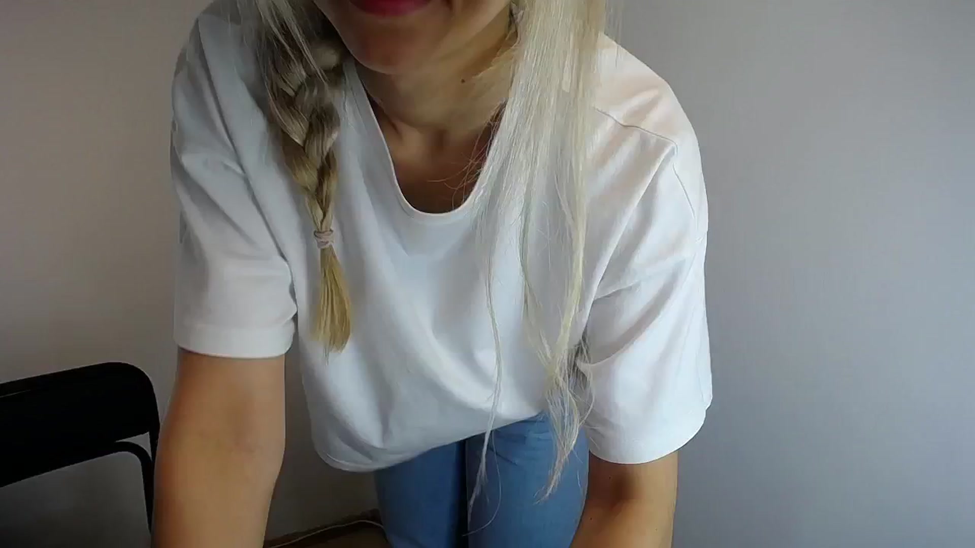 Gallery image thumbnail from Sunshine_alis's myfreecams stream on, 05/29/2024, 11:10 image 12 of 20
