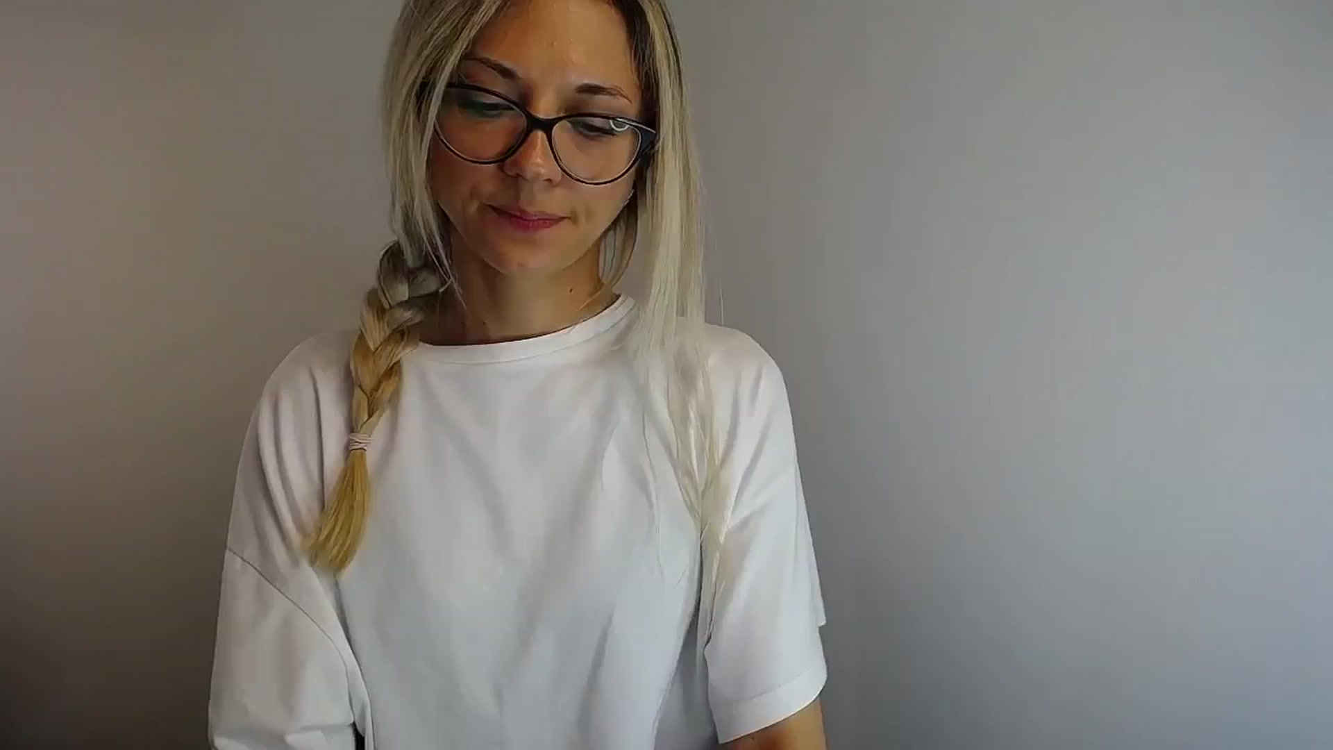 Gallery image thumbnail from Sunshine_alis's myfreecams stream on, 05/29/2024, 11:10 image 7 of 20