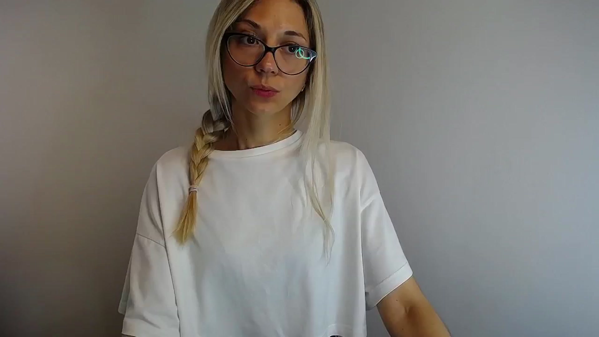 Gallery image thumbnail from Sunshine_alis's myfreecams stream on, 05/29/2024, 11:10 image 3 of 20