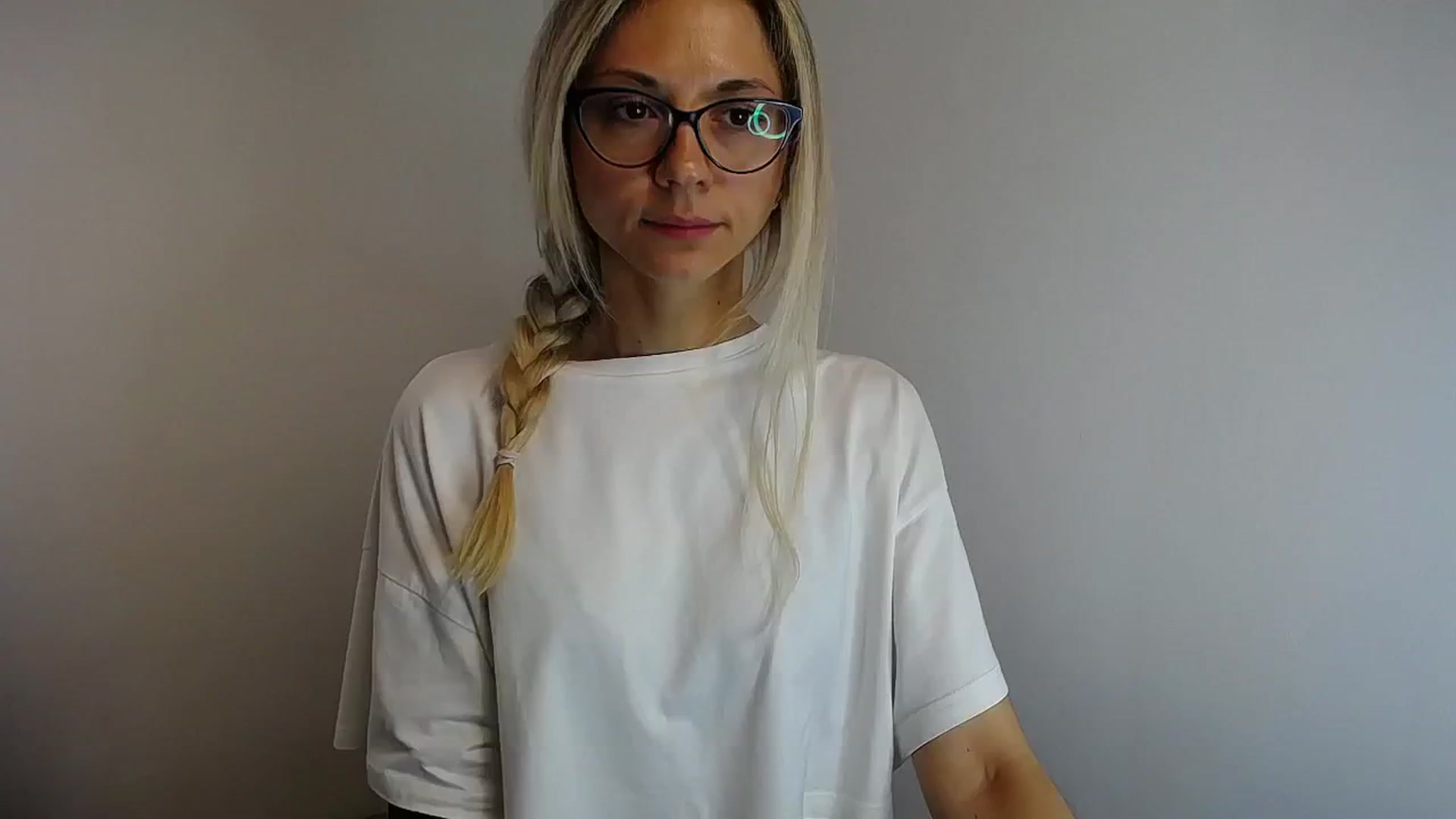 Gallery image thumbnail from Sunshine_alis's myfreecams stream on, 05/29/2024, 11:10 image 4 of 20