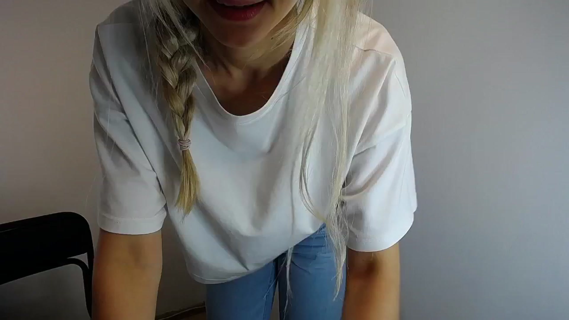 Gallery image thumbnail from Sunshine_alis's myfreecams stream on, 05/29/2024, 11:10 image 10 of 20