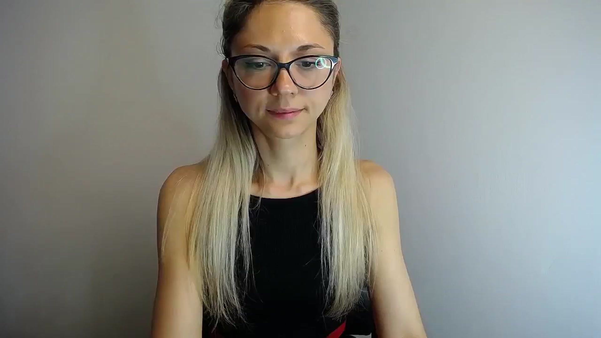 Gallery image thumbnail from Sunshine_alis's myfreecams stream on, 06/01/2024, 12:34 image 11 of 20
