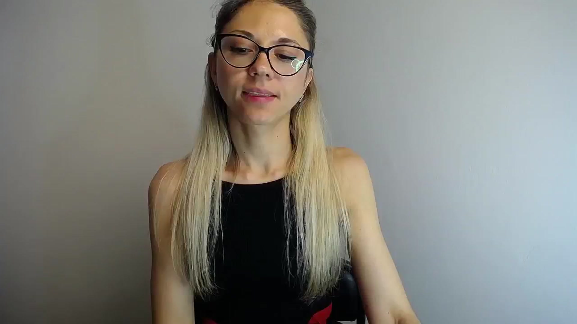 Gallery image thumbnail from Sunshine_alis's myfreecams stream on, 06/01/2024, 12:34 image 2 of 20