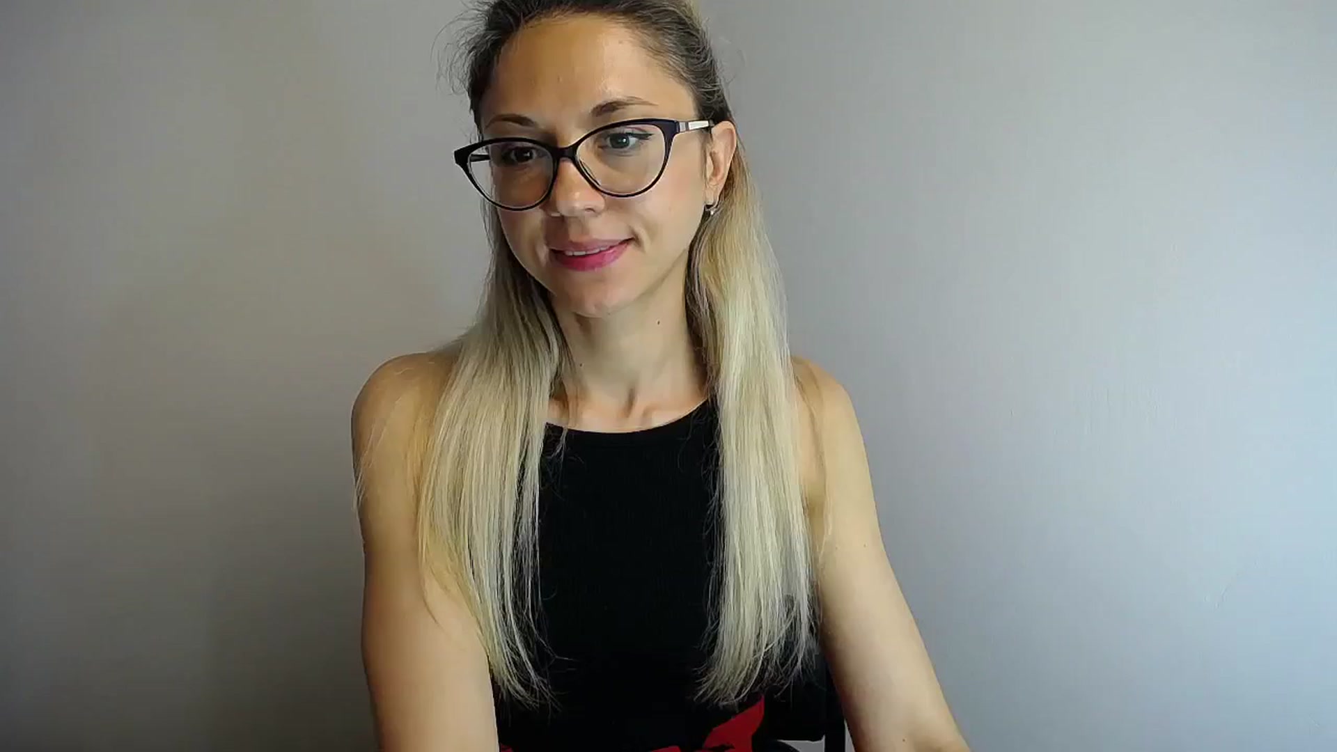 Gallery image thumbnail from Sunshine_alis's myfreecams stream on, 06/01/2024, 12:34 image 19 of 20