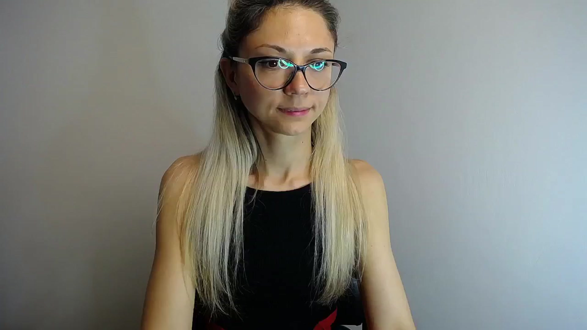 Gallery image thumbnail from Sunshine_alis's myfreecams stream on, 06/01/2024, 12:34 image 17 of 20