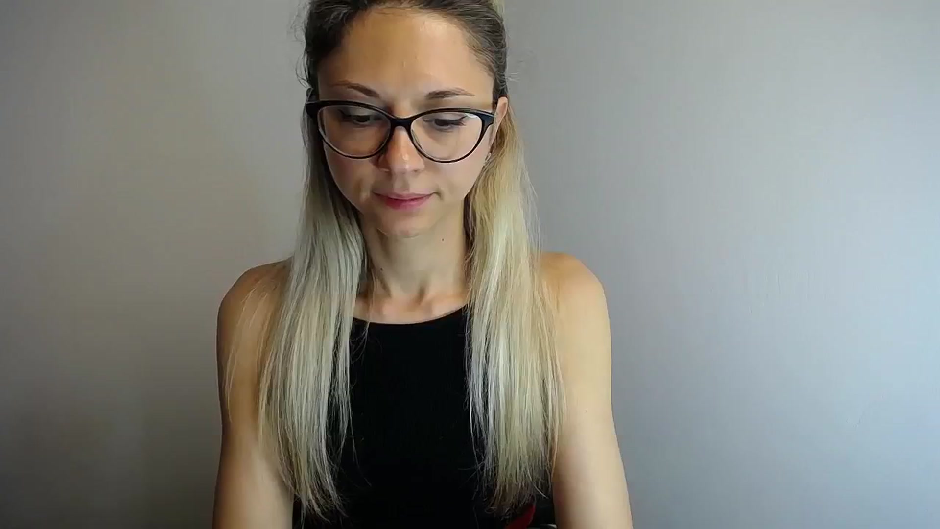 Gallery image thumbnail from Sunshine_alis's myfreecams stream on, 06/01/2024, 12:34 image 10 of 20