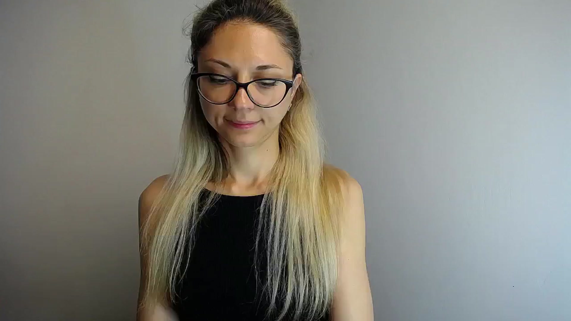 Gallery image thumbnail from Sunshine_alis's myfreecams stream on, 06/01/2024, 13:50 image 3 of 20