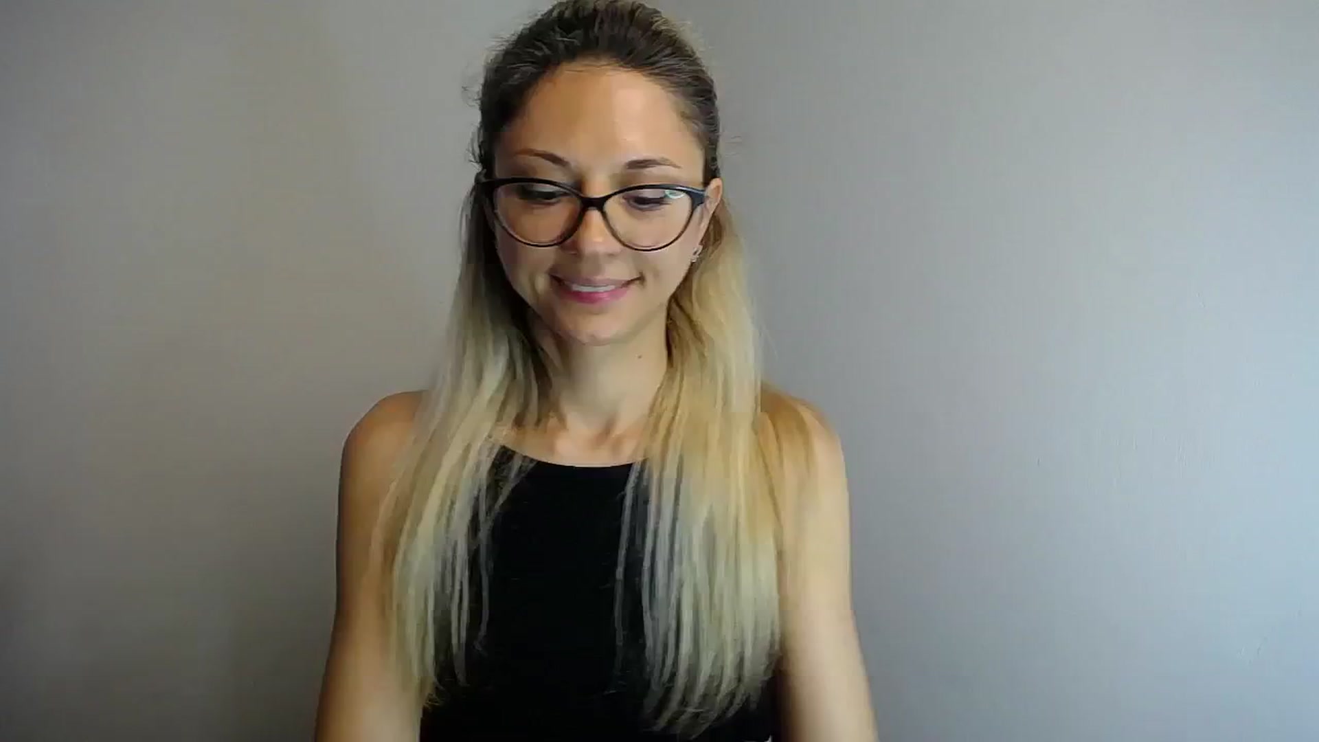 Gallery image thumbnail from Sunshine_alis's myfreecams stream on, 06/01/2024, 13:50 image 5 of 20