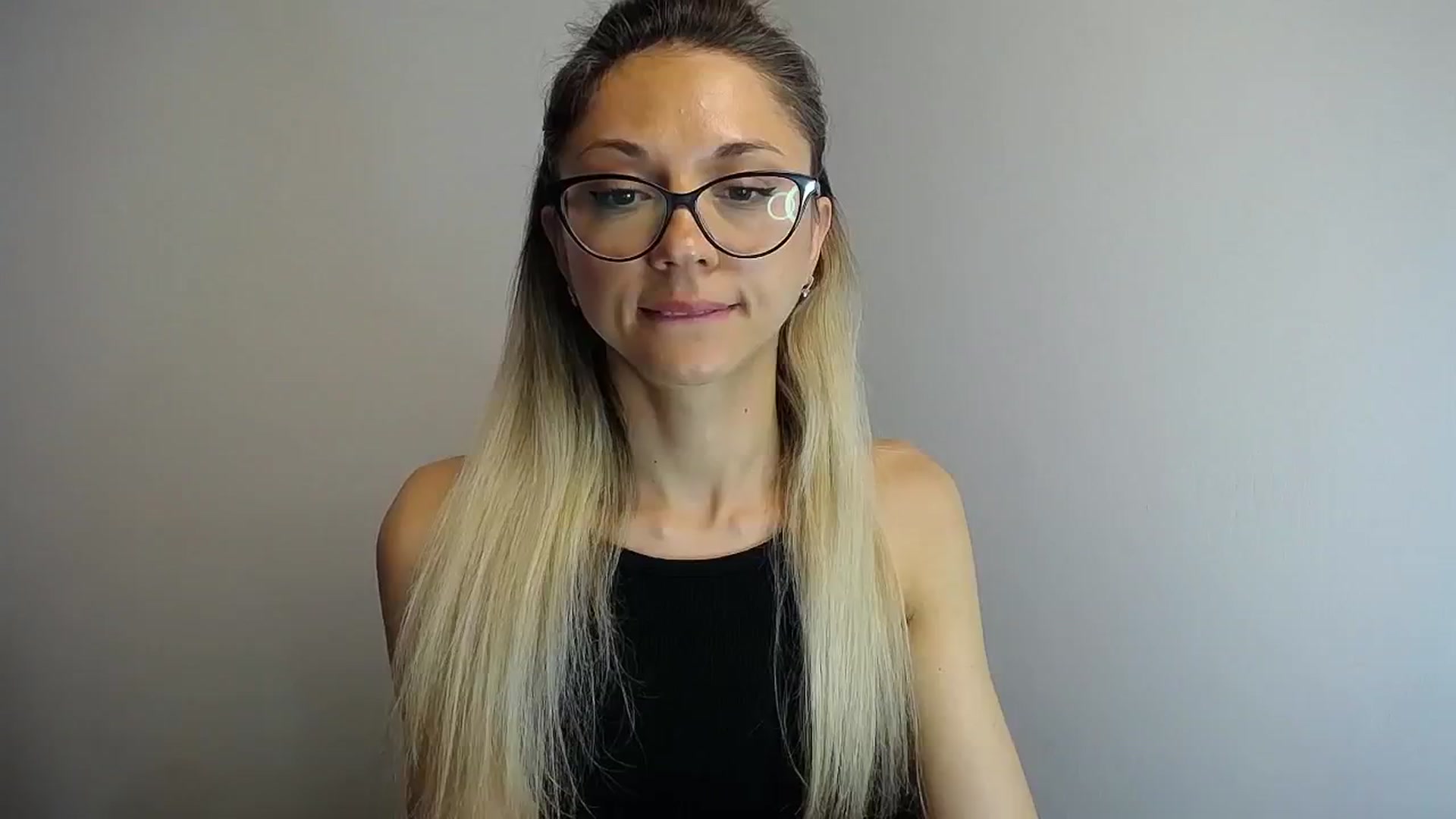 Gallery image thumbnail from Sunshine_alis's myfreecams stream on, 06/01/2024, 14:49 image 3 of 20
