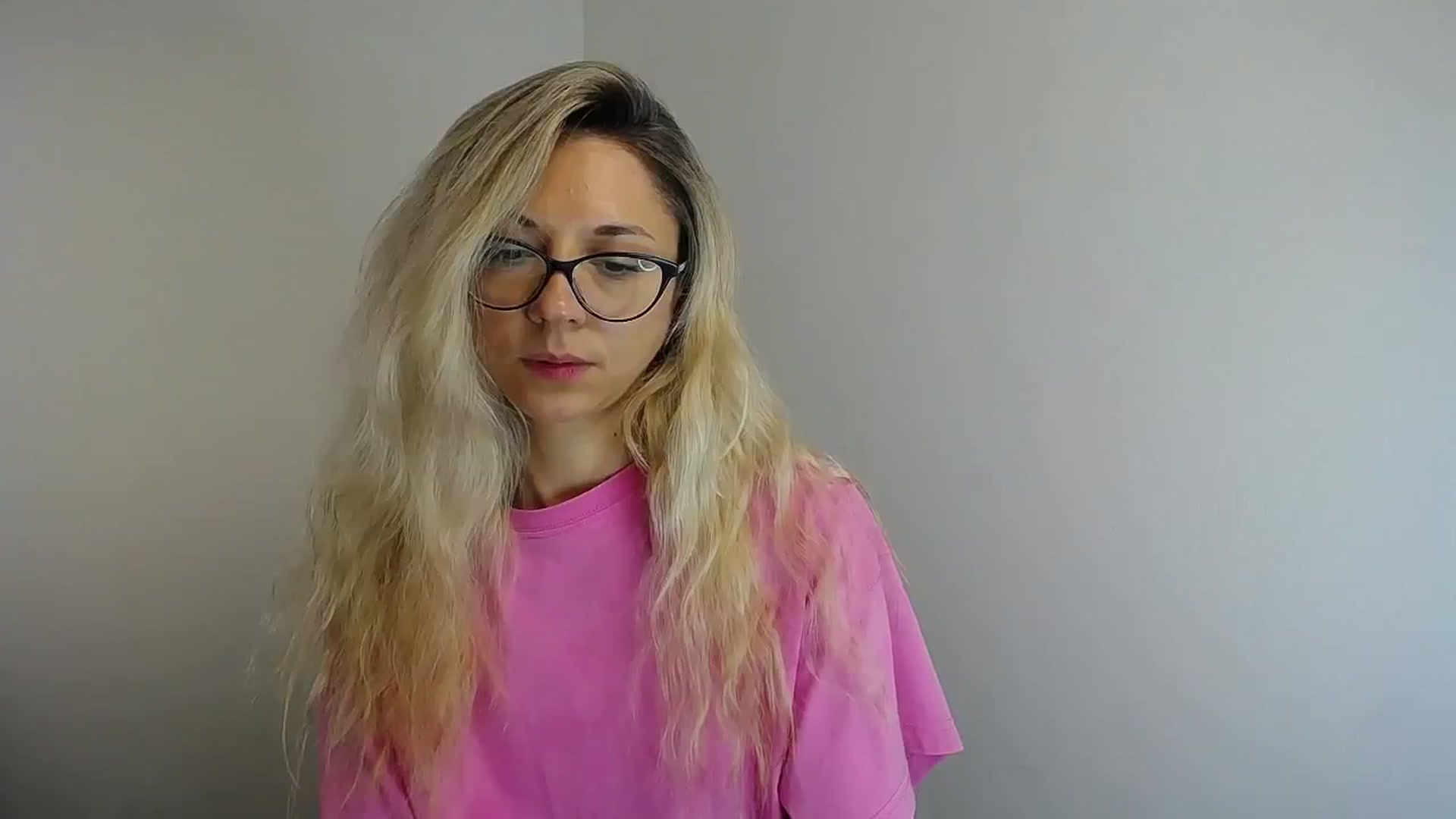 Gallery image thumbnail from Sunshine_alis's myfreecams stream on, 06/06/2024, 11:57 image 9 of 20