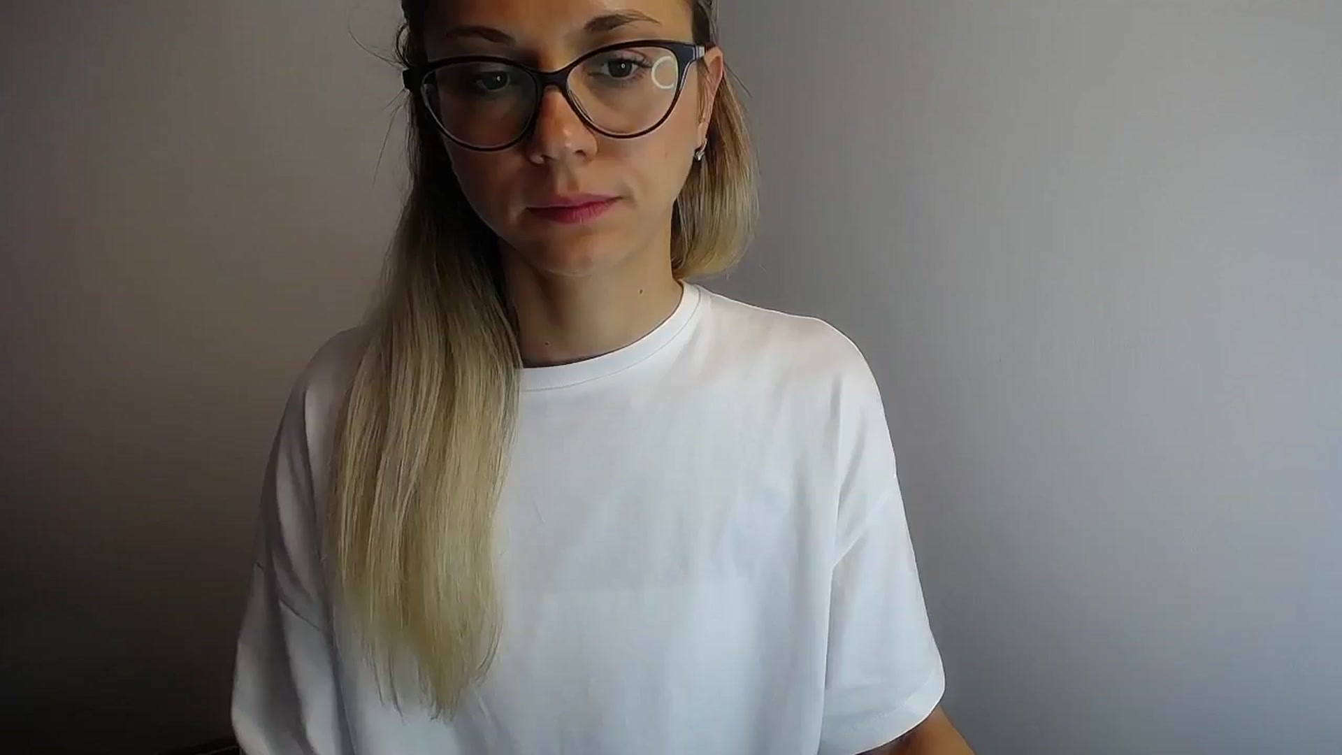 Gallery image thumbnail from Sunshine_alis's myfreecams stream on, 06/10/2024, 14:09 image 13 of 20