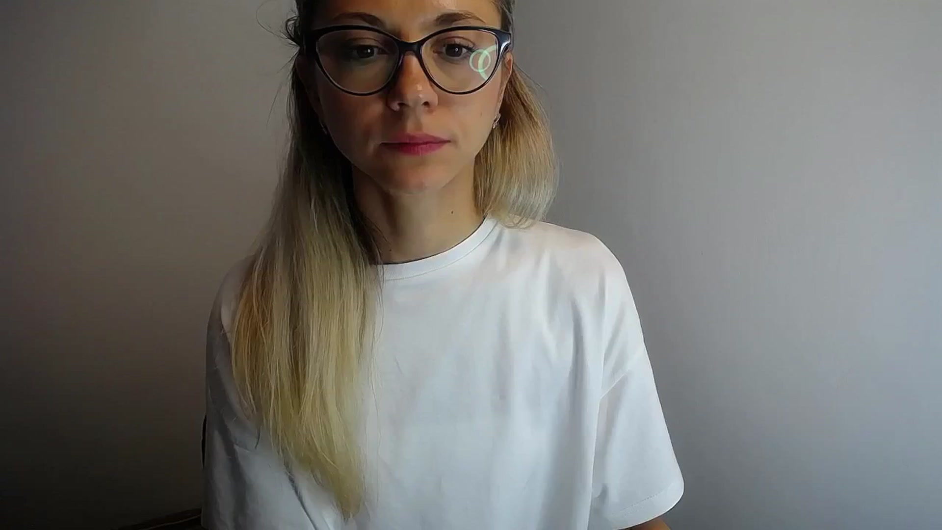 Gallery image thumbnail from Sunshine_alis's myfreecams stream on, 06/10/2024, 14:09 image 19 of 20