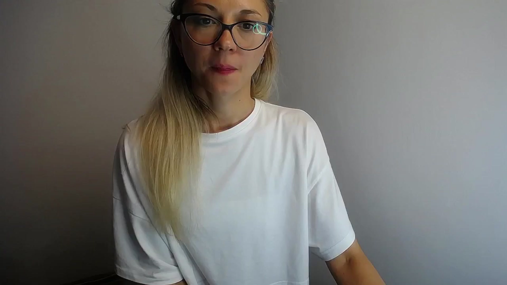 Gallery image thumbnail from Sunshine_alis's myfreecams stream on, 06/10/2024, 14:09 image 5 of 20