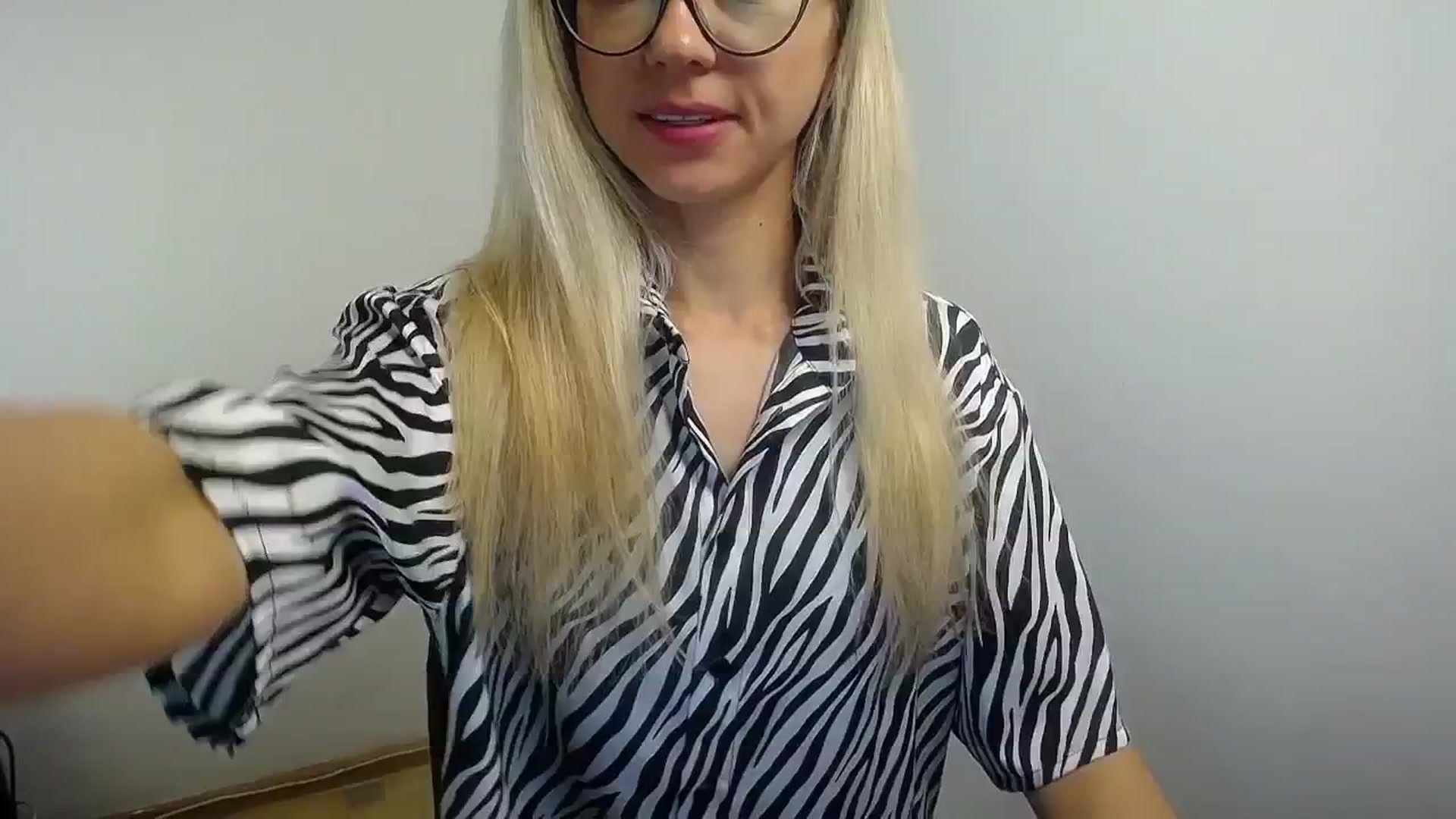 Gallery image thumbnail from Sunshine_alis's myfreecams stream on, 06/11/2024, 13:45 image 4 of 20