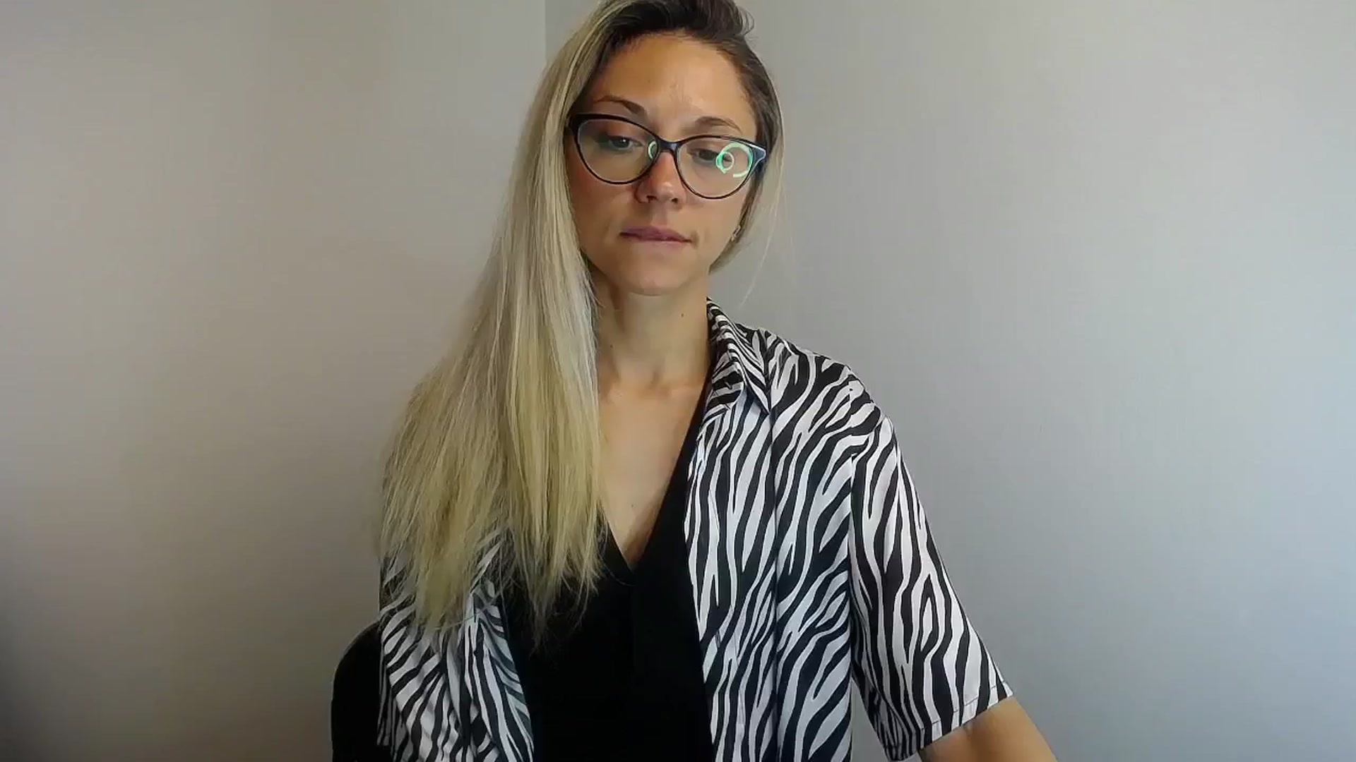 Gallery image thumbnail from Sunshine_alis's myfreecams stream on, 06/11/2024, 13:45 image 18 of 20