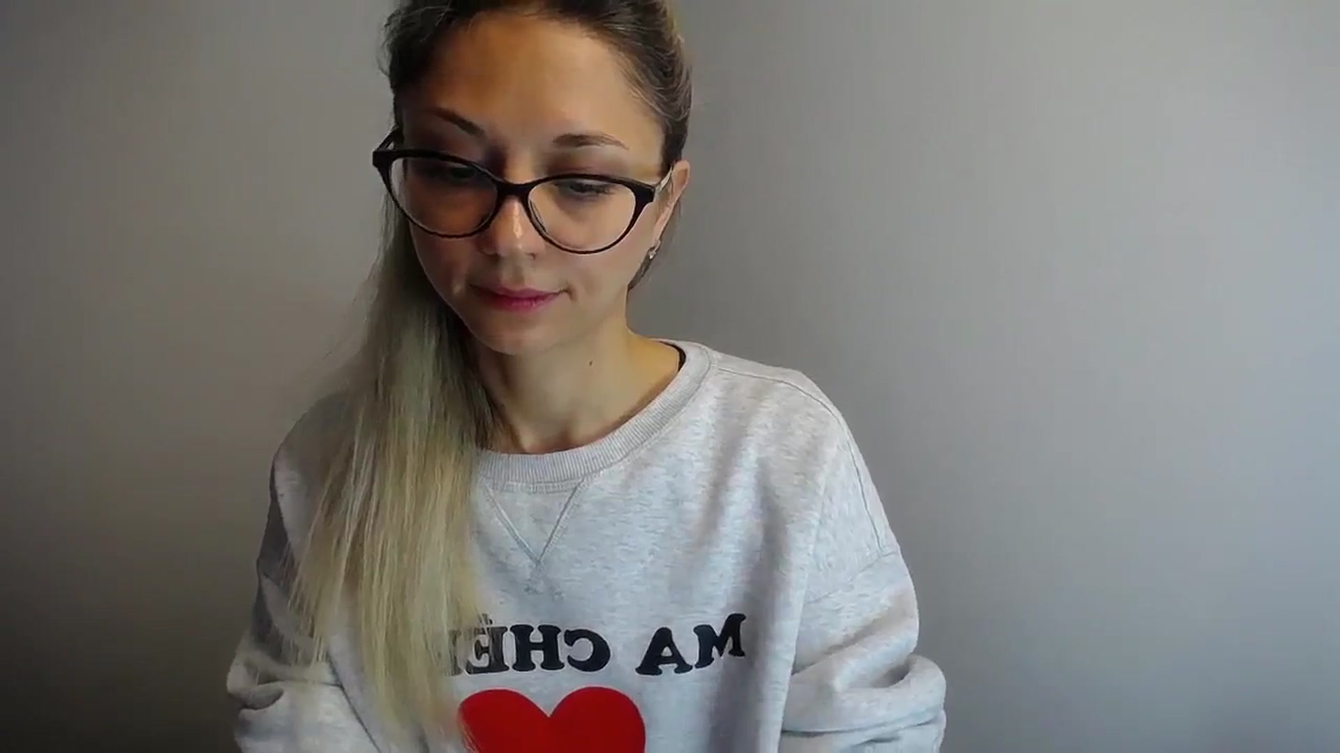 Gallery image thumbnail from Sunshine_alis's myfreecams stream on, 06/14/2024, 13:03 image 15 of 20