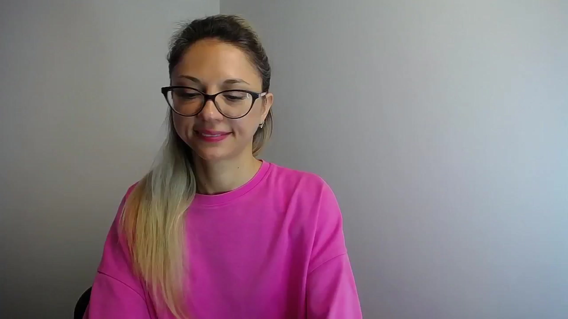 Gallery image thumbnail from Sunshine_alis's myfreecams stream on, 06/15/2024, 11:39 image 14 of 20