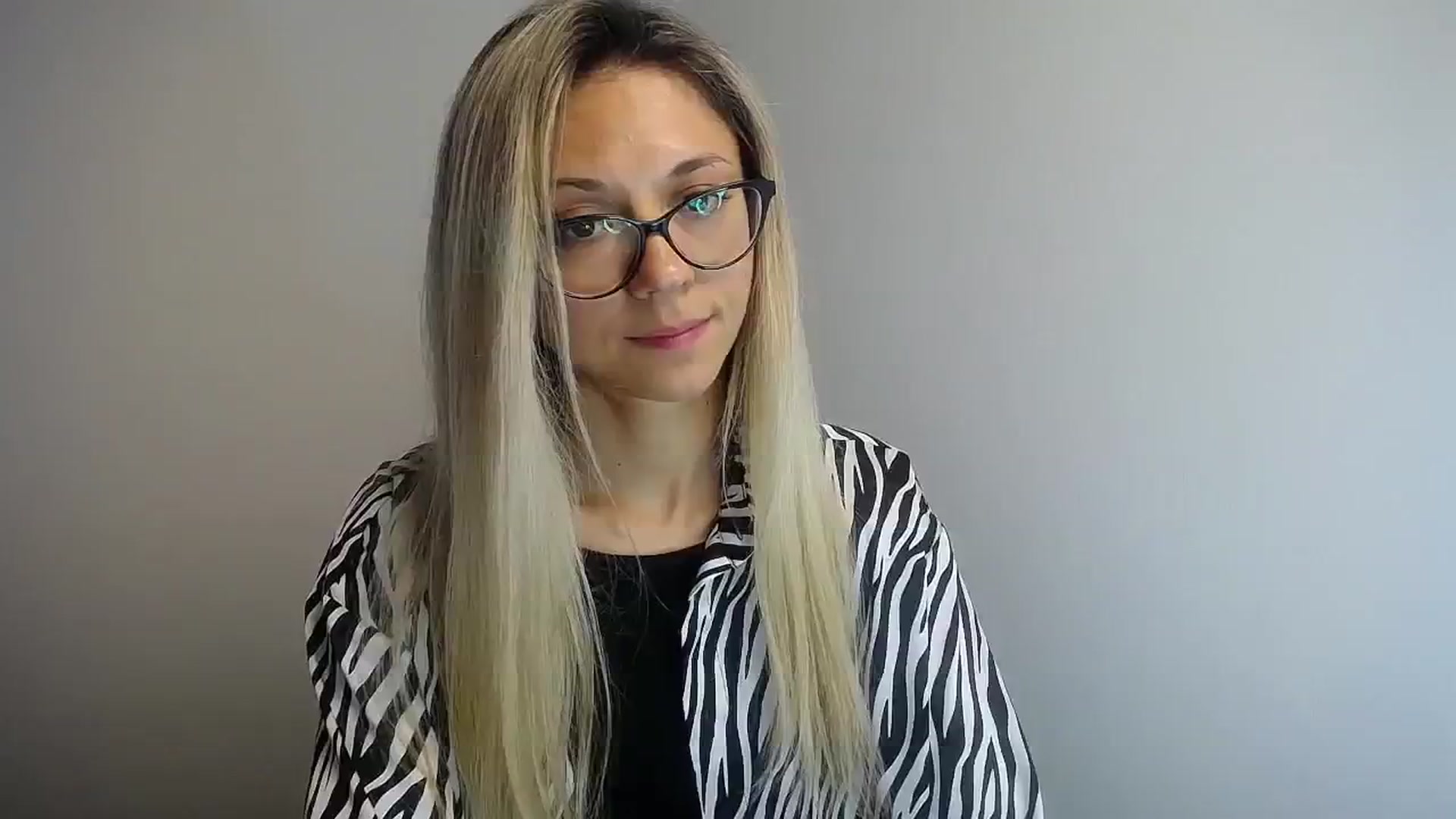 Gallery image thumbnail from Sunshine_alis's myfreecams stream on, 06/17/2024, 13:48 image 18 of 20
