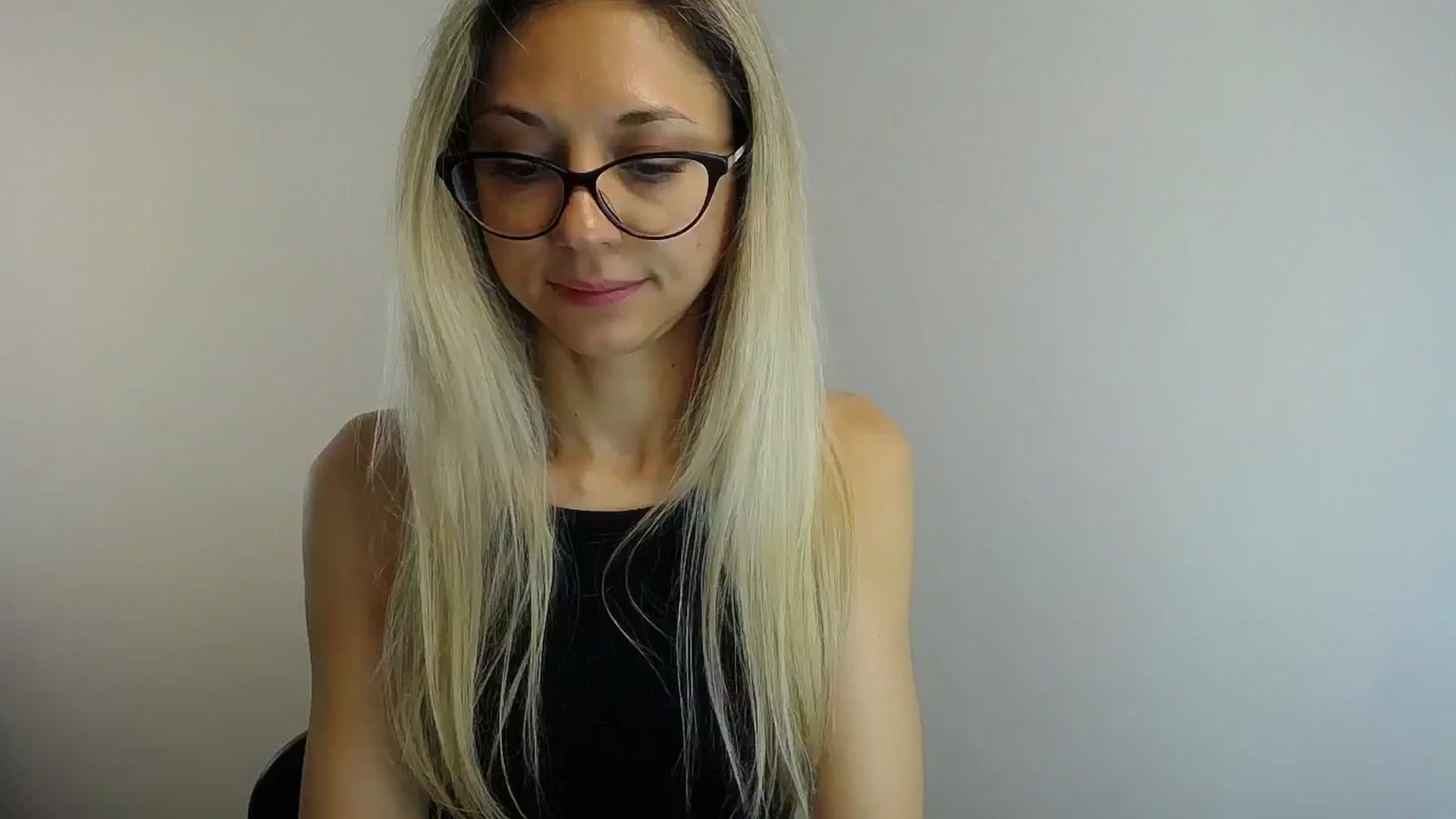 Gallery image thumbnail from Sunshine_alis's myfreecams stream on, 06/17/2024, 13:48 image 9 of 20