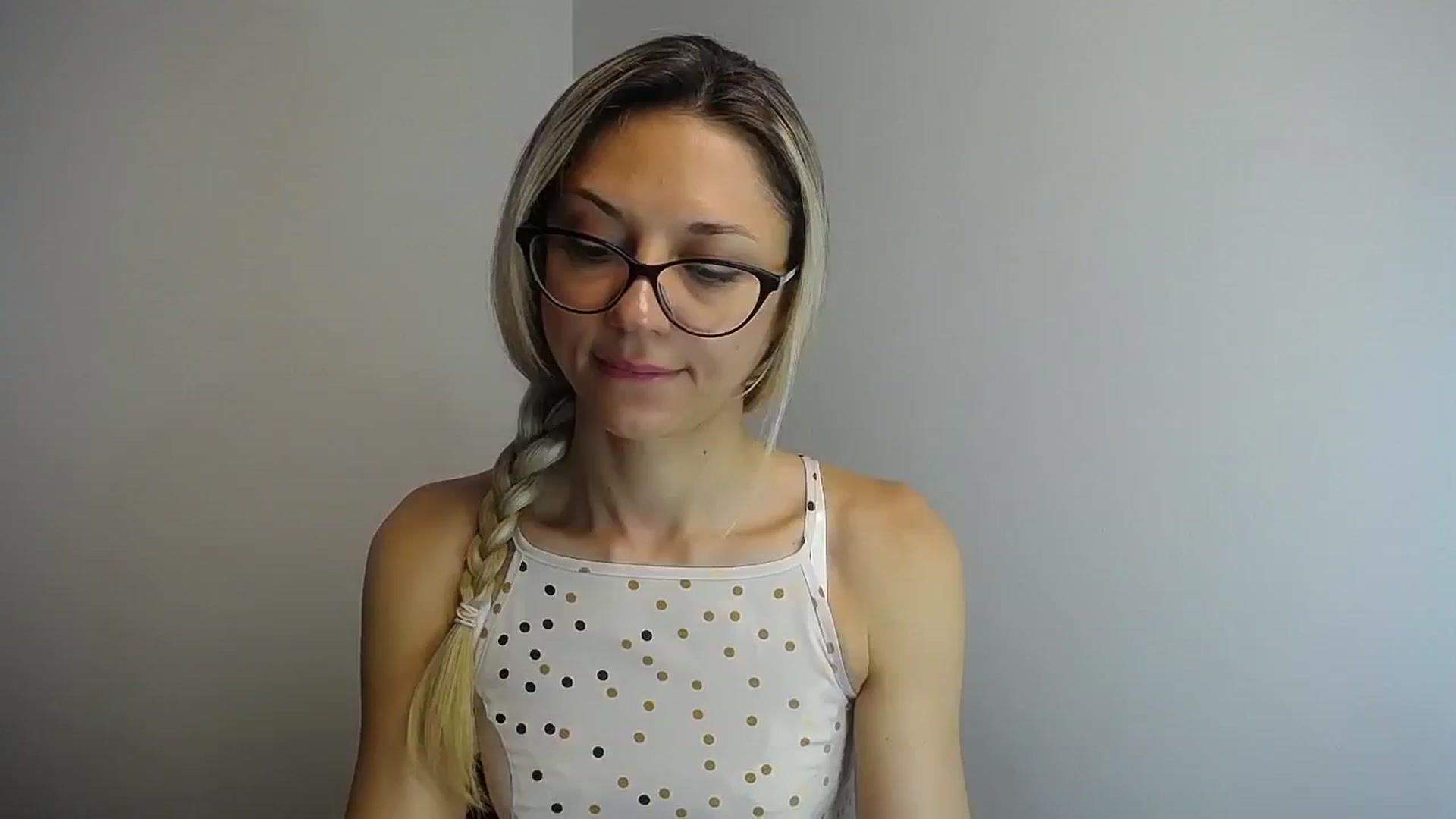 Gallery image thumbnail from Sunshine_alis's myfreecams stream on, 06/18/2024, 10:19 image 14 of 20