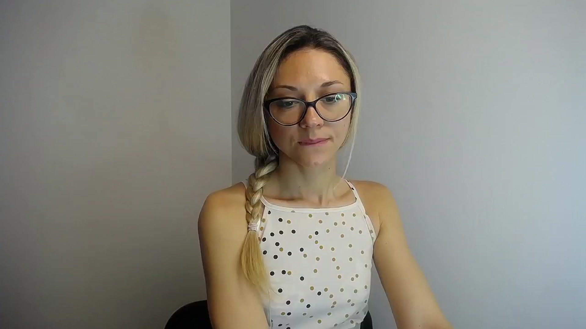 Gallery image thumbnail from Sunshine_alis's myfreecams stream on, 06/18/2024, 11:07 image 2 of 20