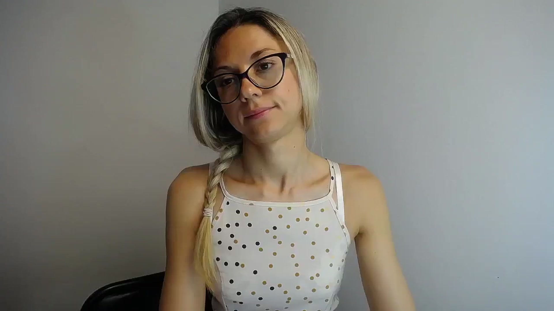 Gallery image thumbnail from Sunshine_alis's myfreecams stream on, 06/18/2024, 12:44 image 16 of 20