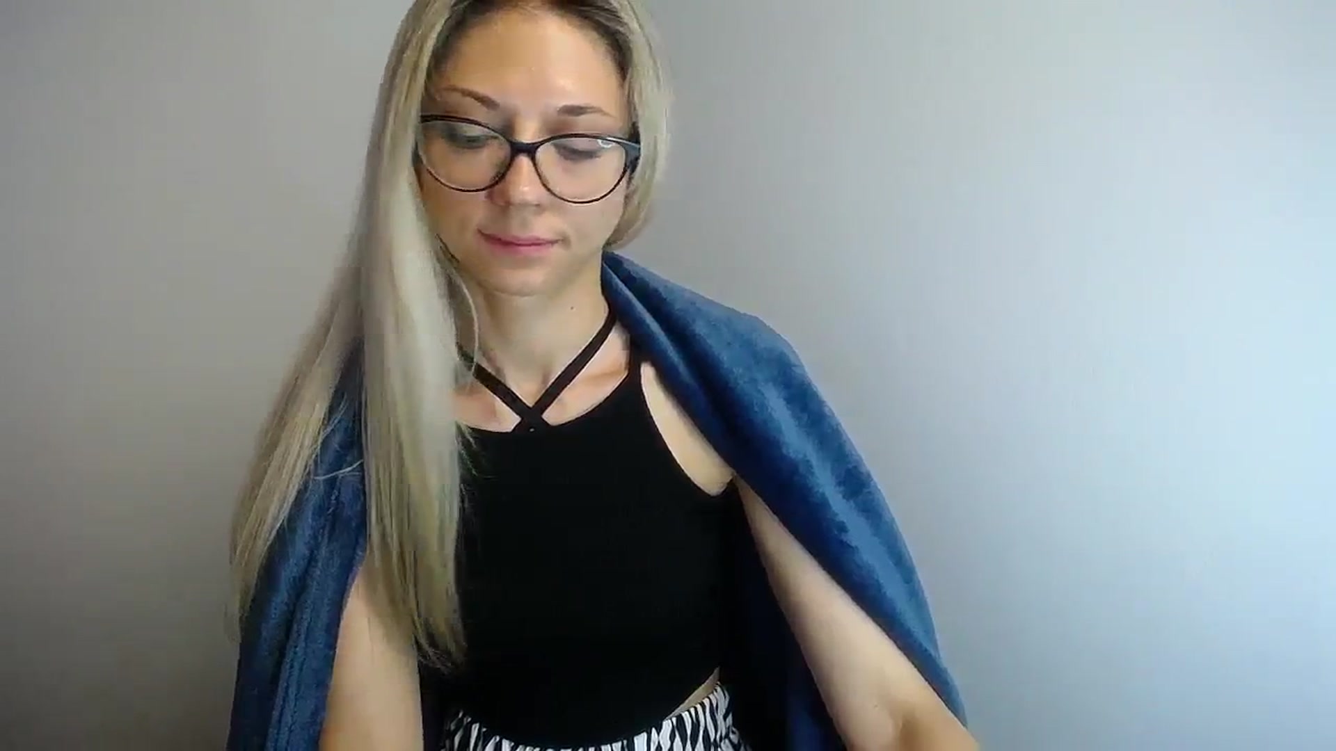 Gallery image thumbnail from Sunshine_alis's myfreecams stream on, 06/19/2024, 13:35 image 14 of 20