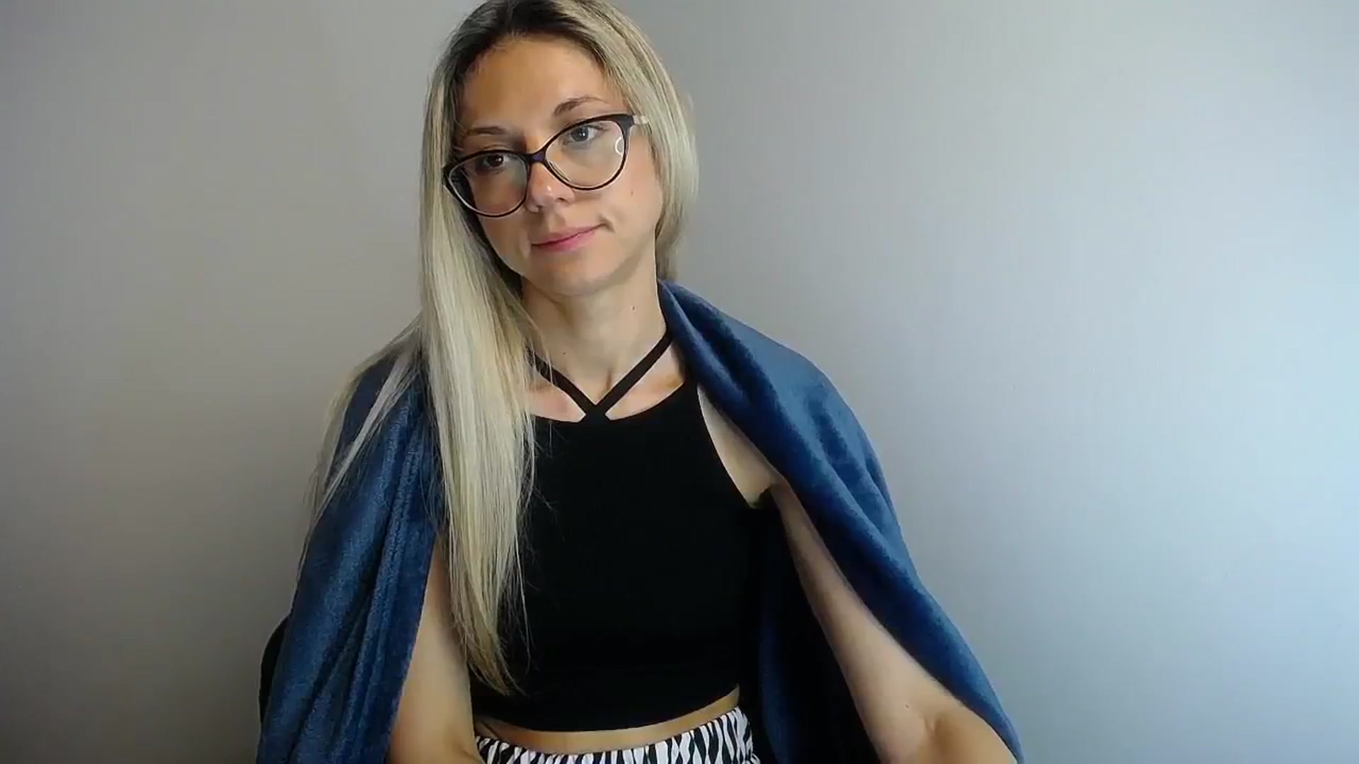 Gallery image thumbnail from Sunshine_alis's myfreecams stream on, 06/19/2024, 13:35 image 18 of 20