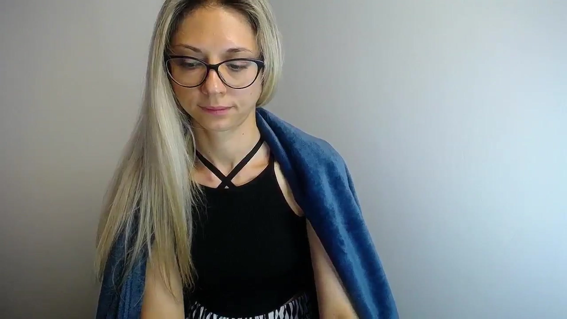 Gallery image thumbnail from Sunshine_alis's myfreecams stream on, 06/19/2024, 13:35 image 13 of 20