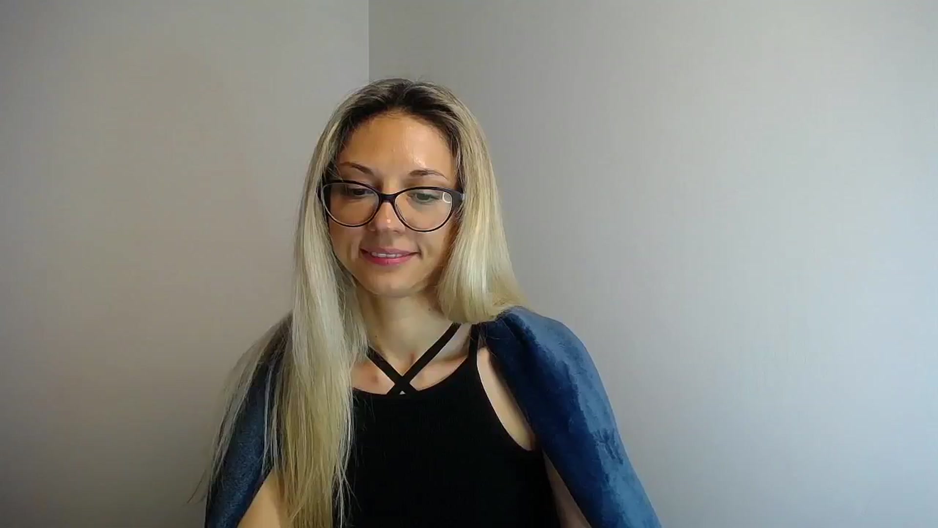 Gallery image thumbnail from Sunshine_alis's myfreecams stream on, 06/19/2024, 13:35 image 1 of 20